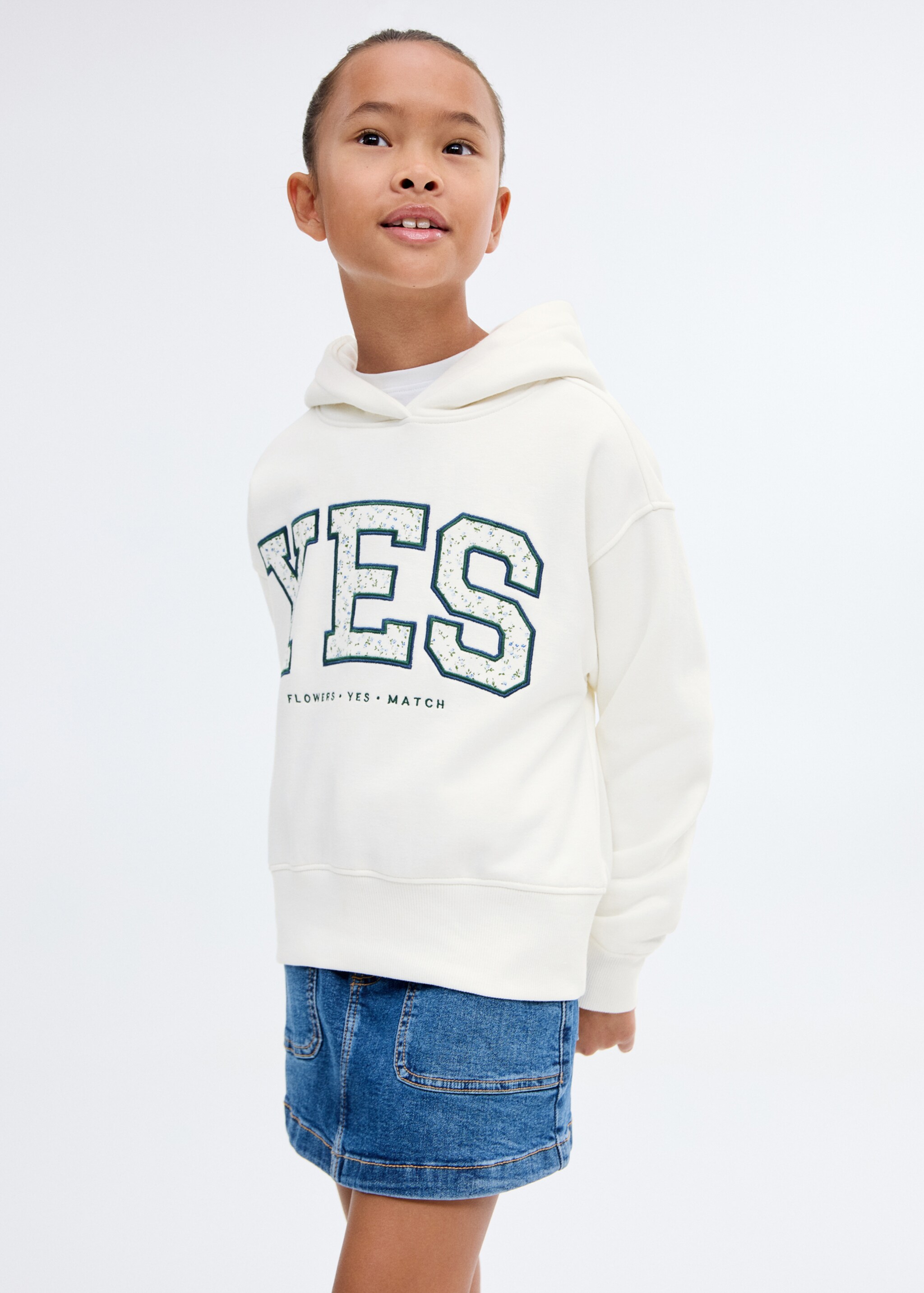 Besticktes Sweatshirt mit Blumenprint - Mittlere Ansicht, Cremeweiß. Ref: 17085157-00.