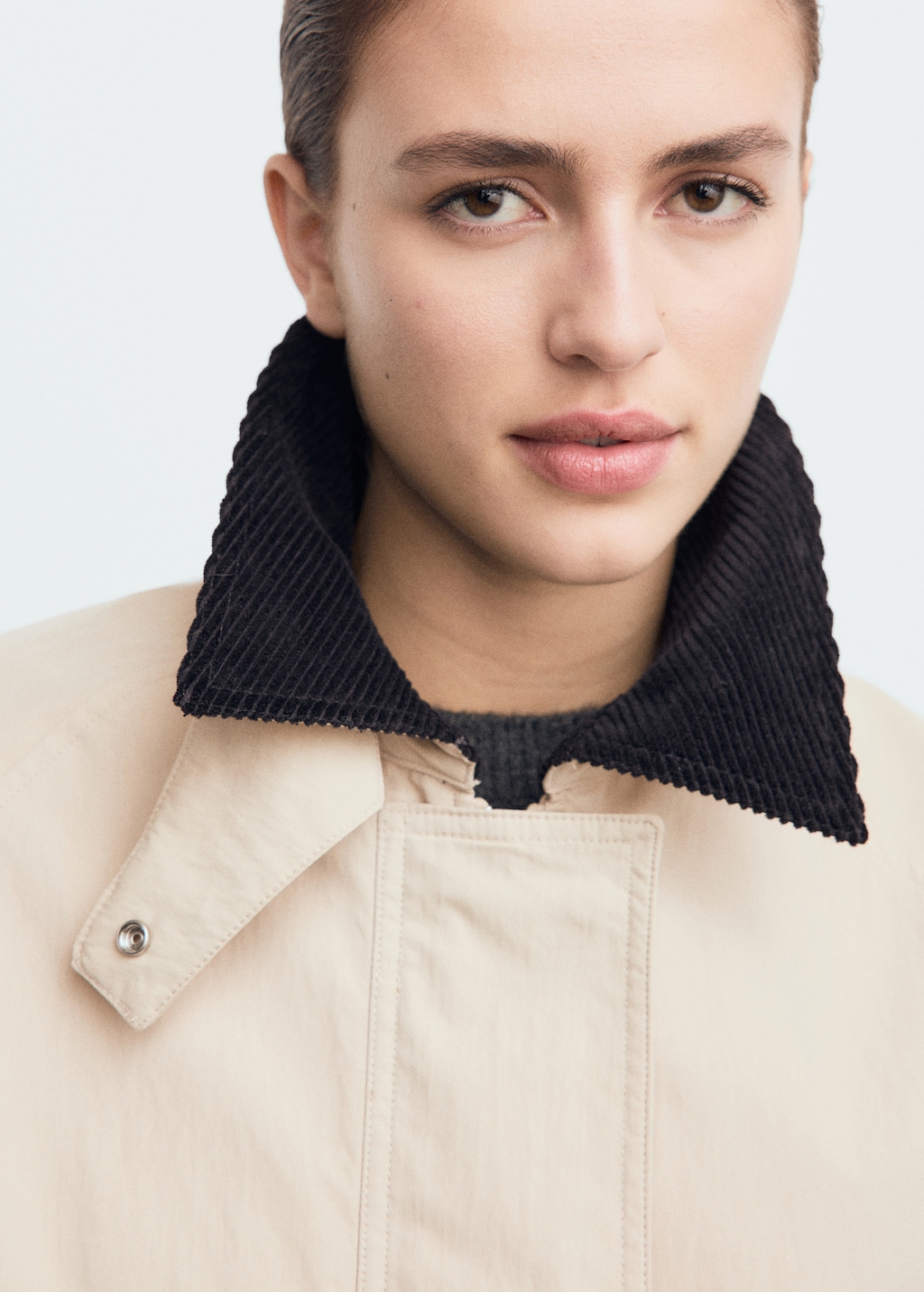 Cotton jacket with corduroy collar