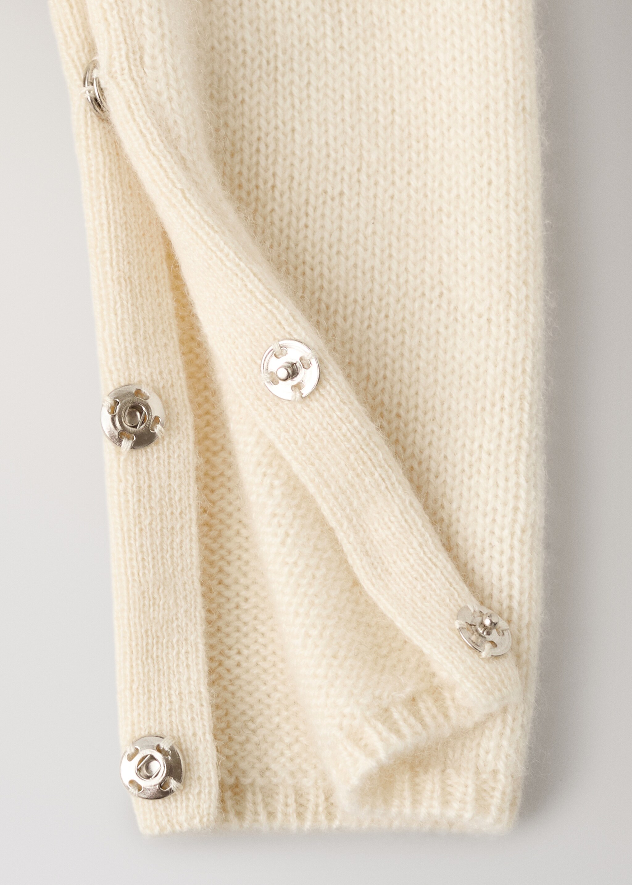 Baby cashmere pyjama - Details of the article 3, Ecru. Ref: 17085167-00.