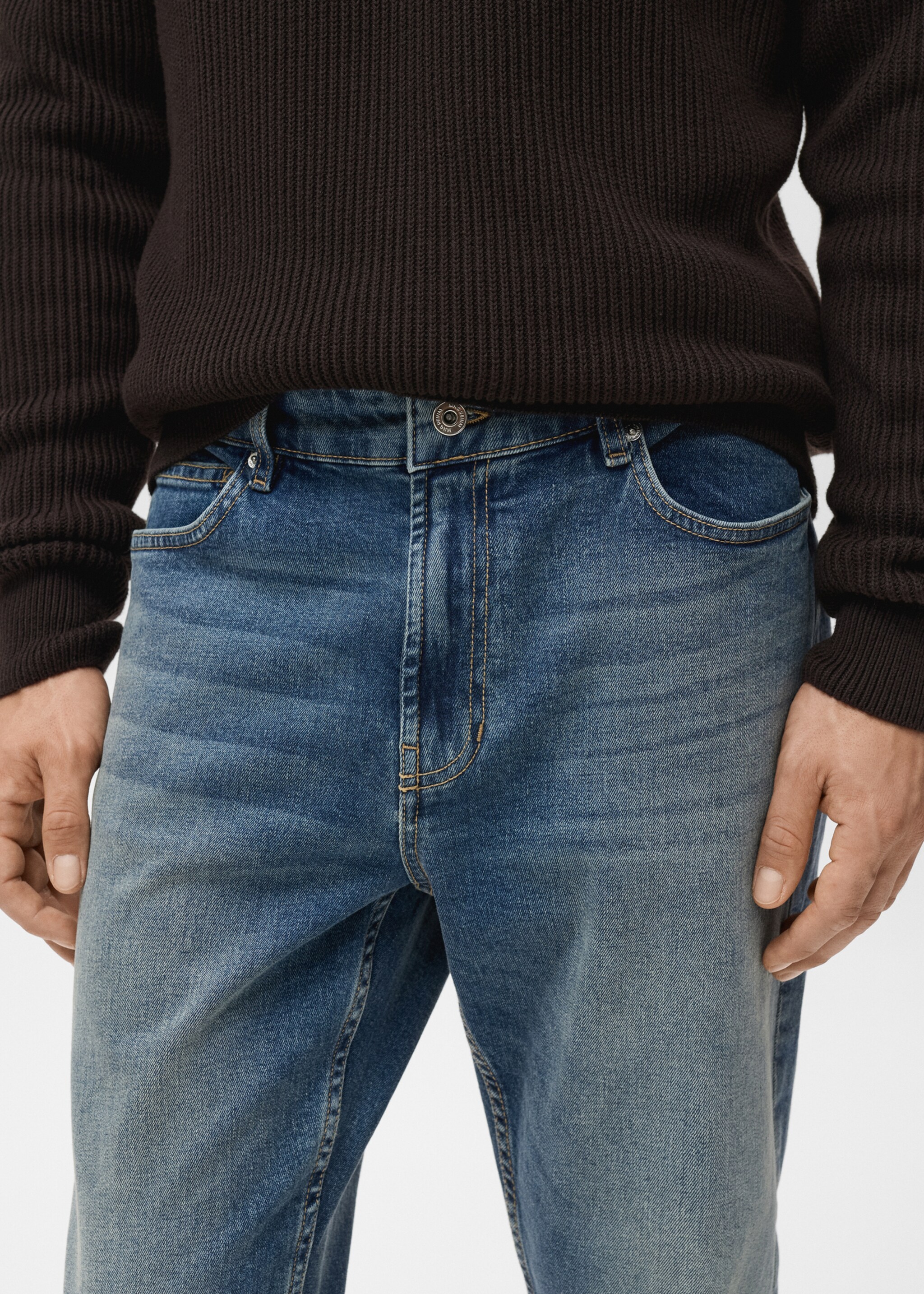 Benin tapered-fit jeans - Details of the article 1, Medium Vintage Blue. Ref: 17085171-00.