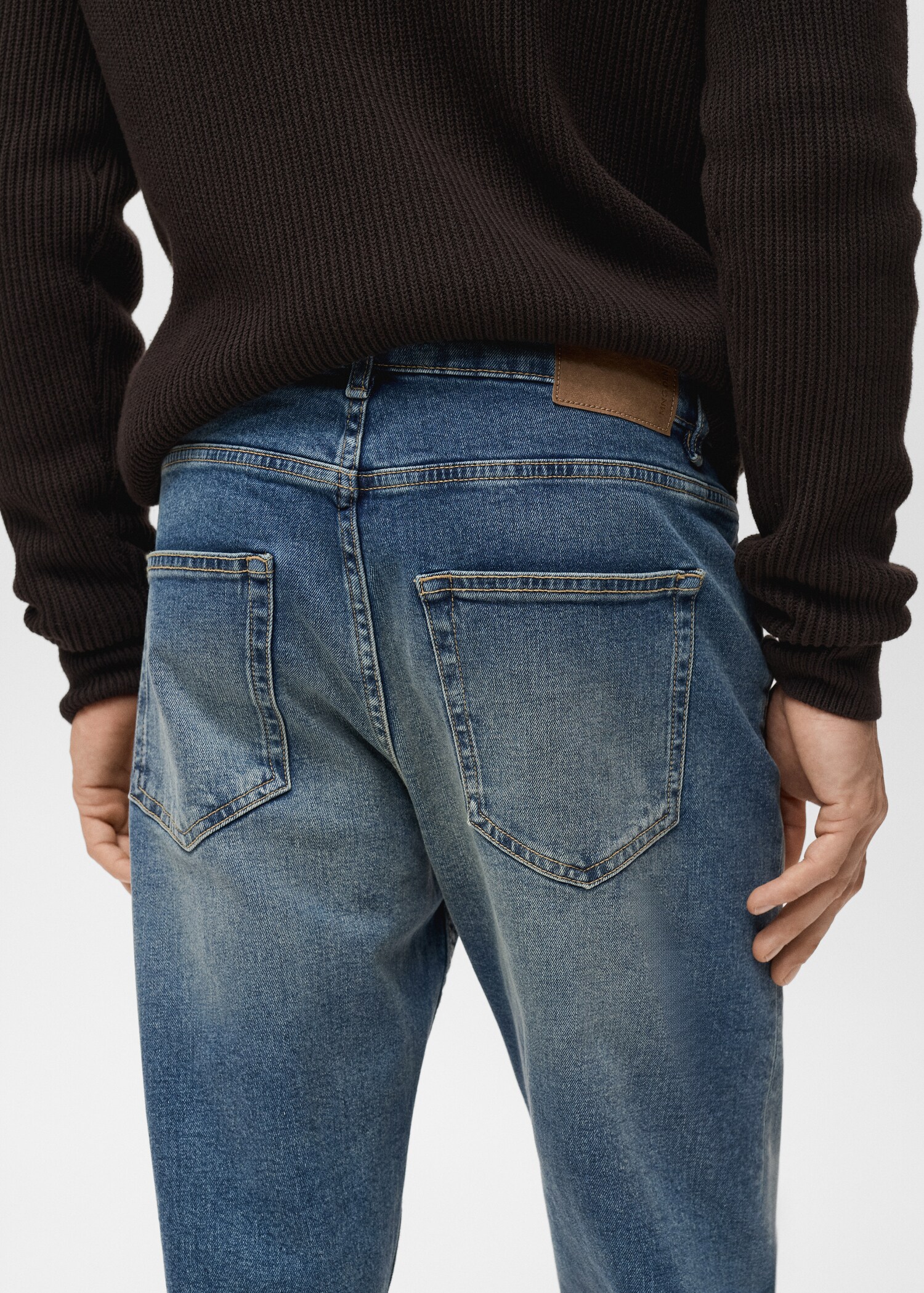 Benin tapered-fit jeans - Details of the article 6