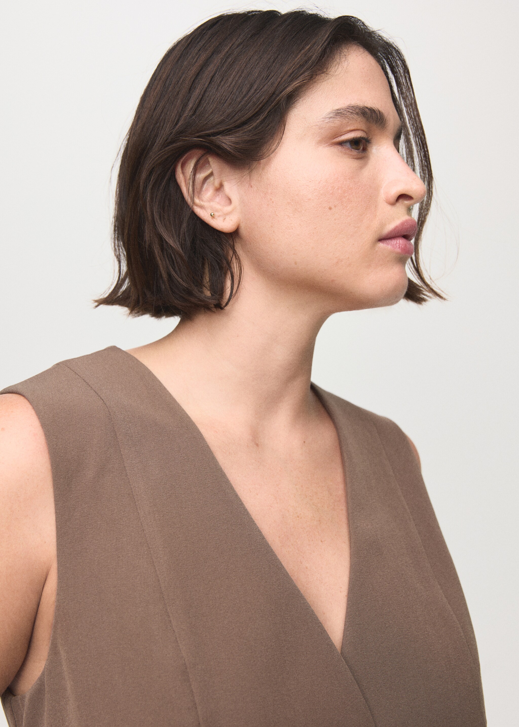 Long suit-style jumpsuit - Details of the article 4, Brown. Ref: 17085788-00.