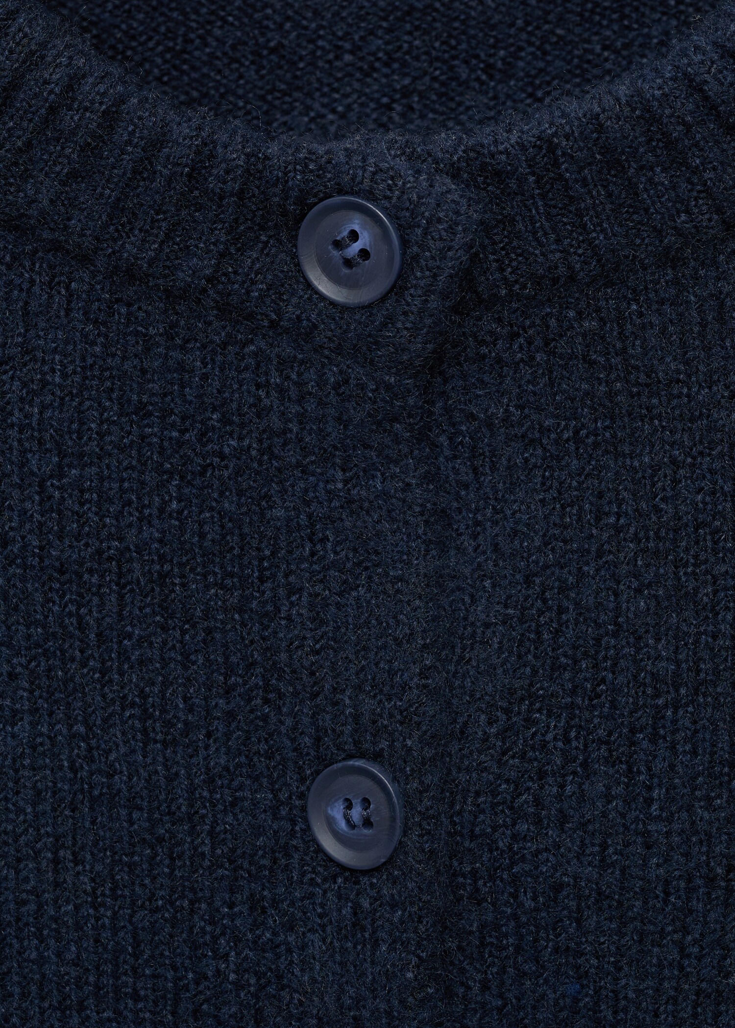 Buttoned wool cardigan - Details of the article 8