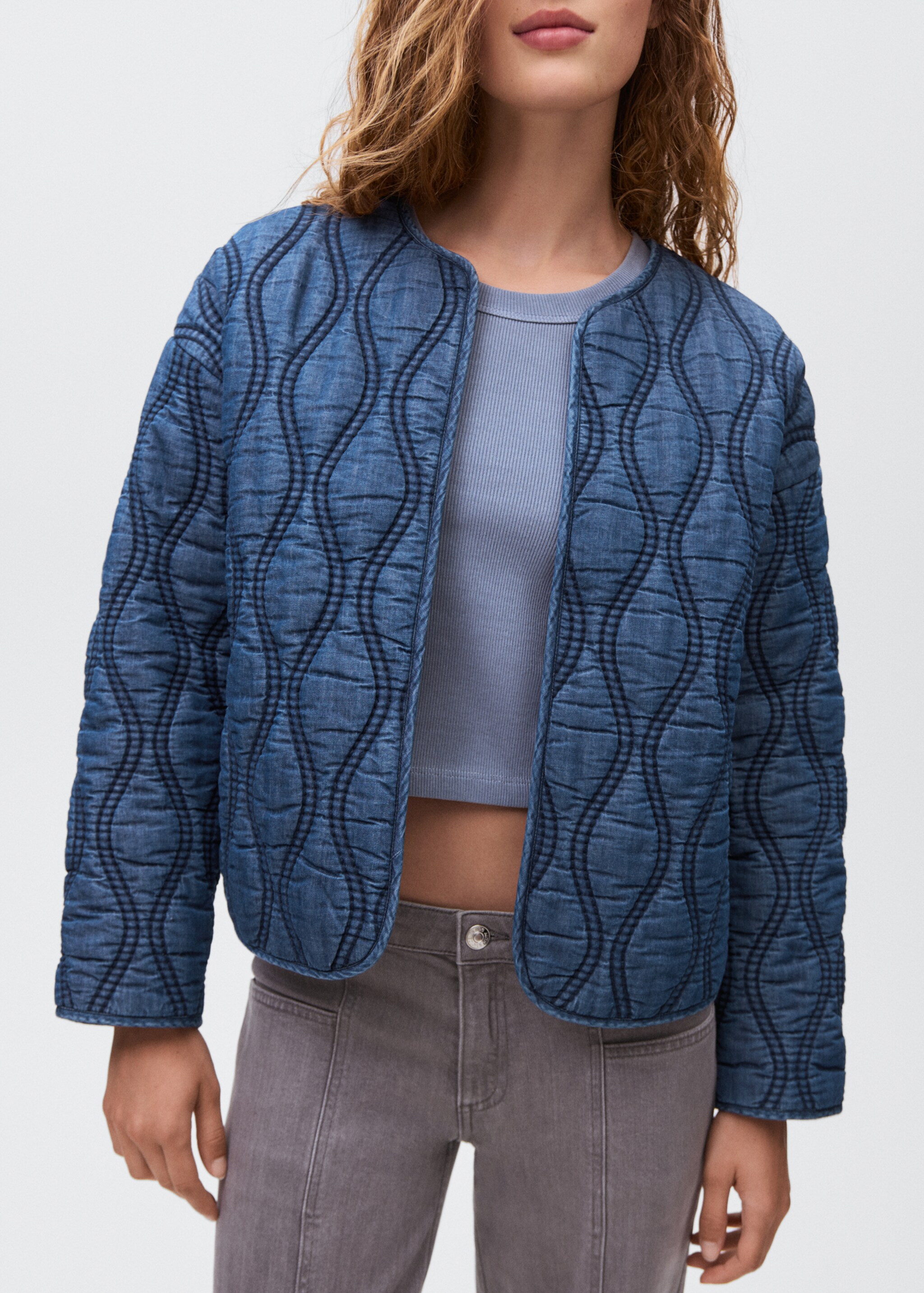 Quilted denim jacket - Details of the article 6, Dark Blue. Ref: 17085790-00.
