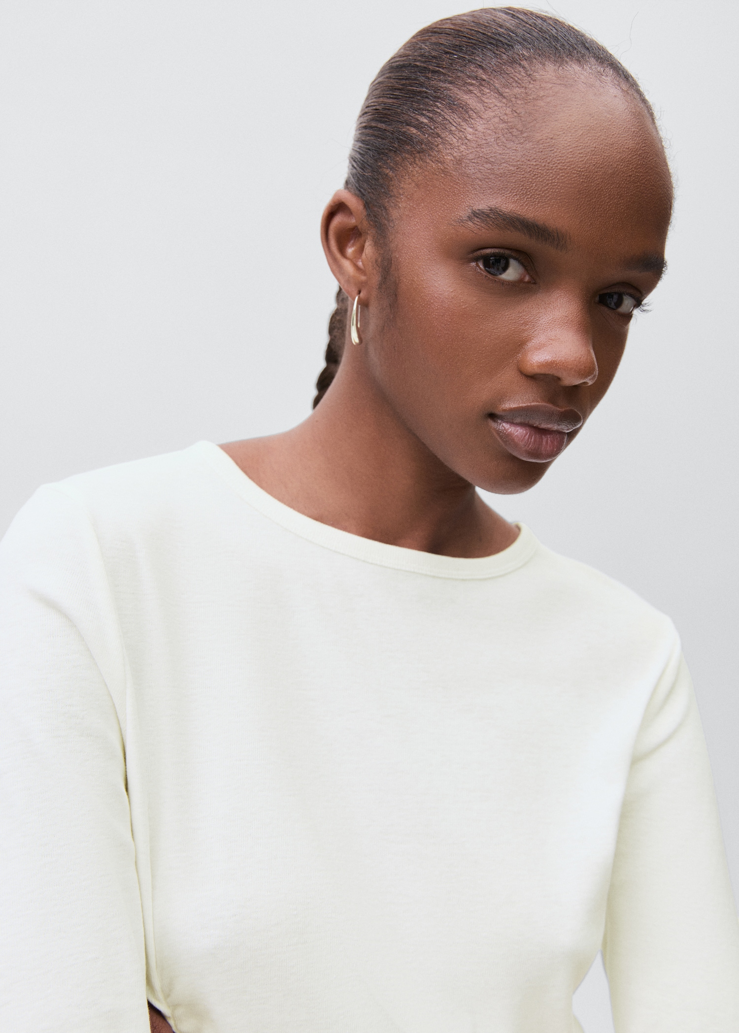 Baumwoll-T-Shirt mit Raffdetails - Detail des Artikels 1