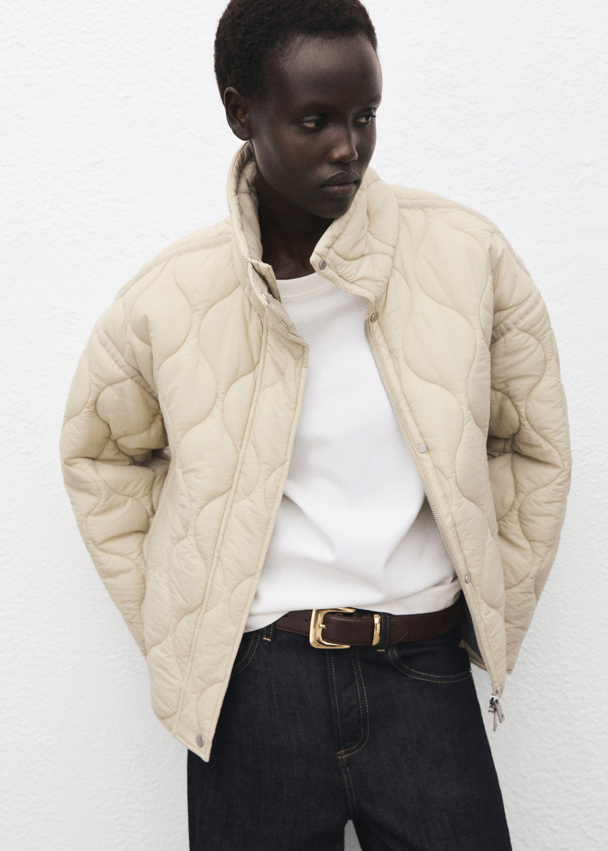 Anorak matelassé oversize - Plan moyen, Ivoire. Ref: 17085794-00.