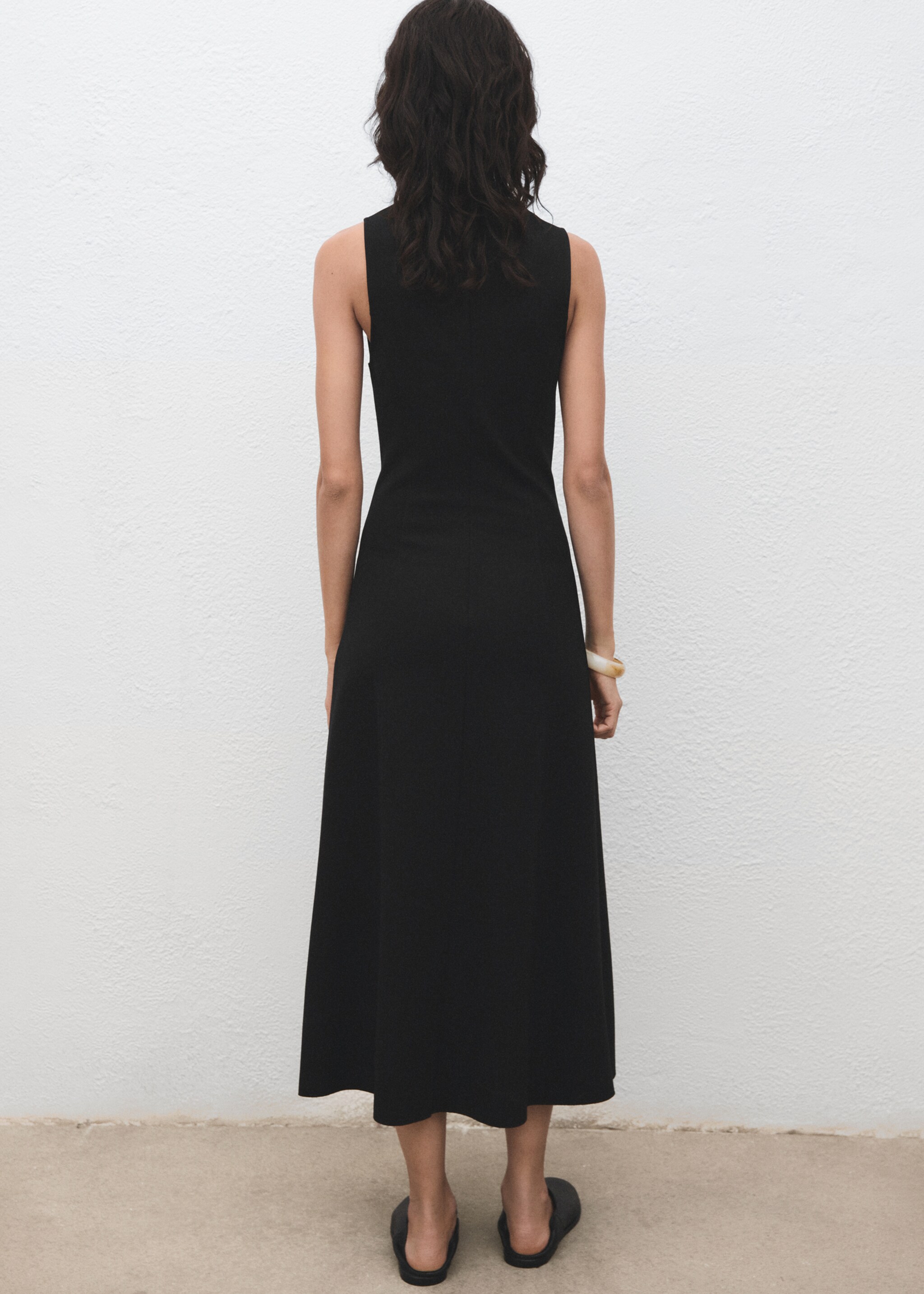 Midi-dress with stitching - Reverse of the article, Black. Ref: 17085814-00.