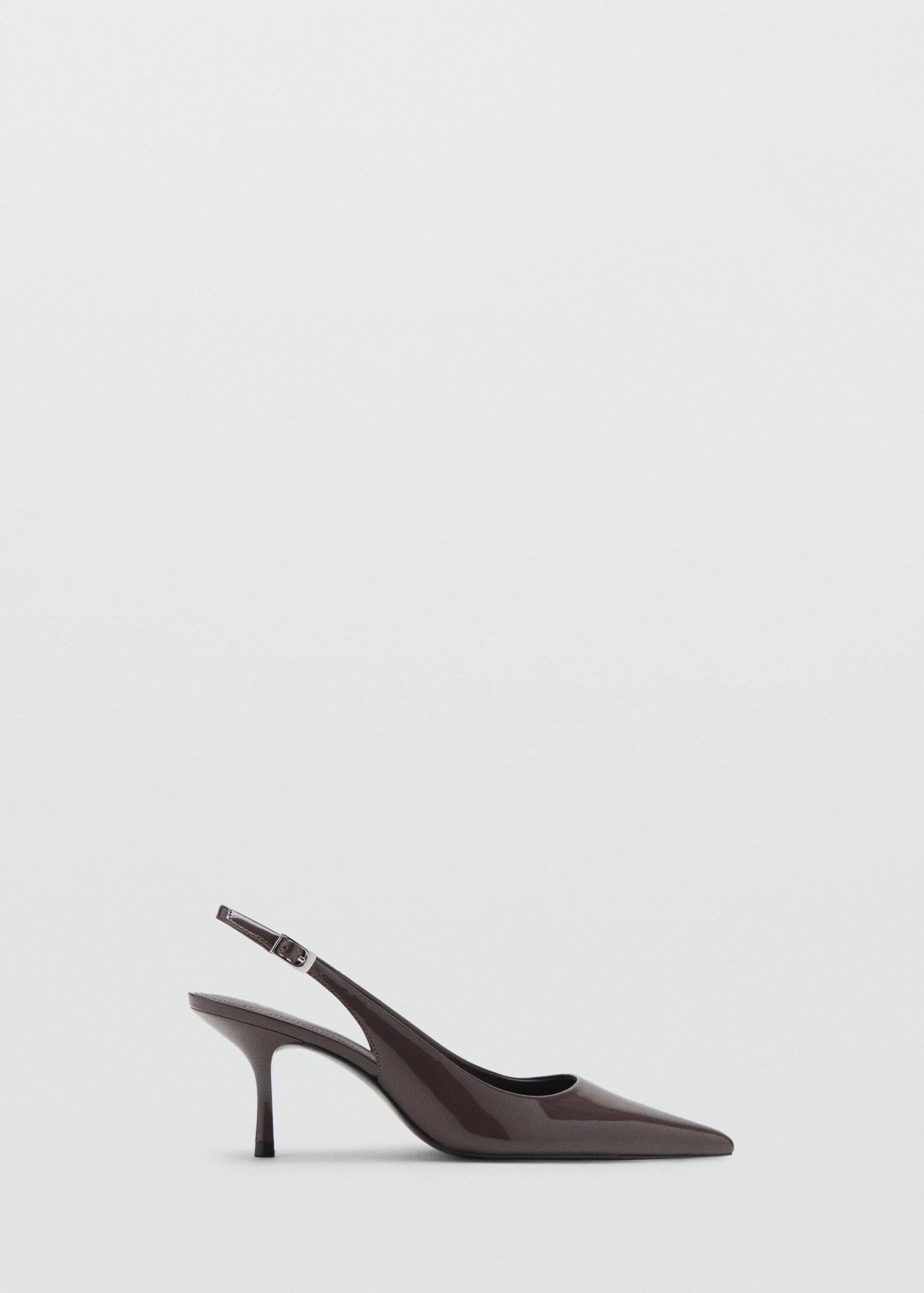 Pointed shoes with patent leather effect - Article without model