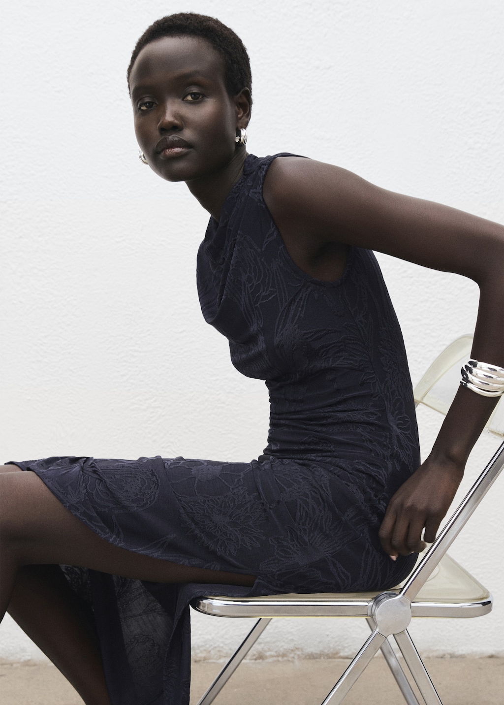 Embroidered dress with draped collar