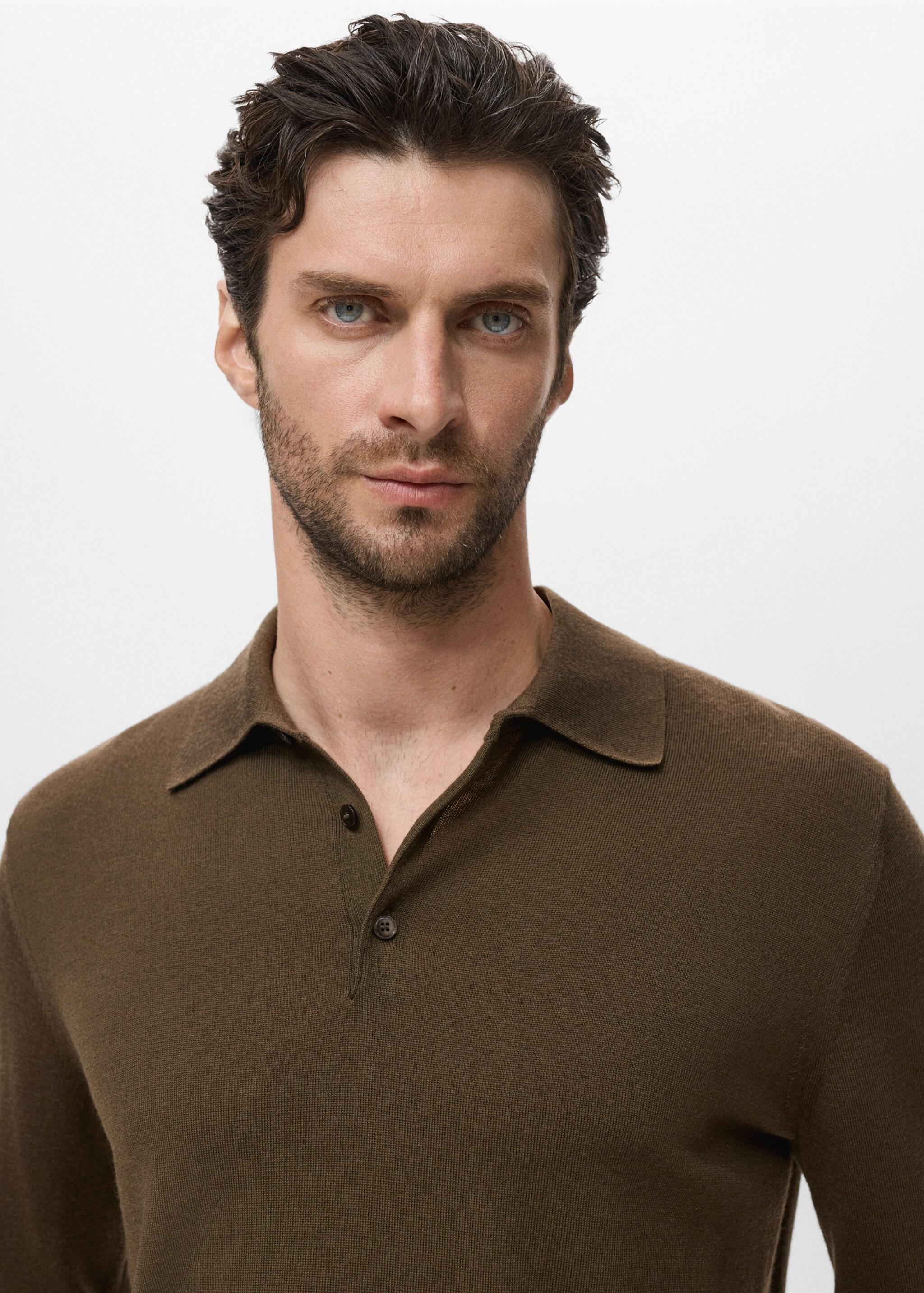 100% wool knitted polo sweater - Details of the article 1, Olive Green. Ref: 17085970-00.