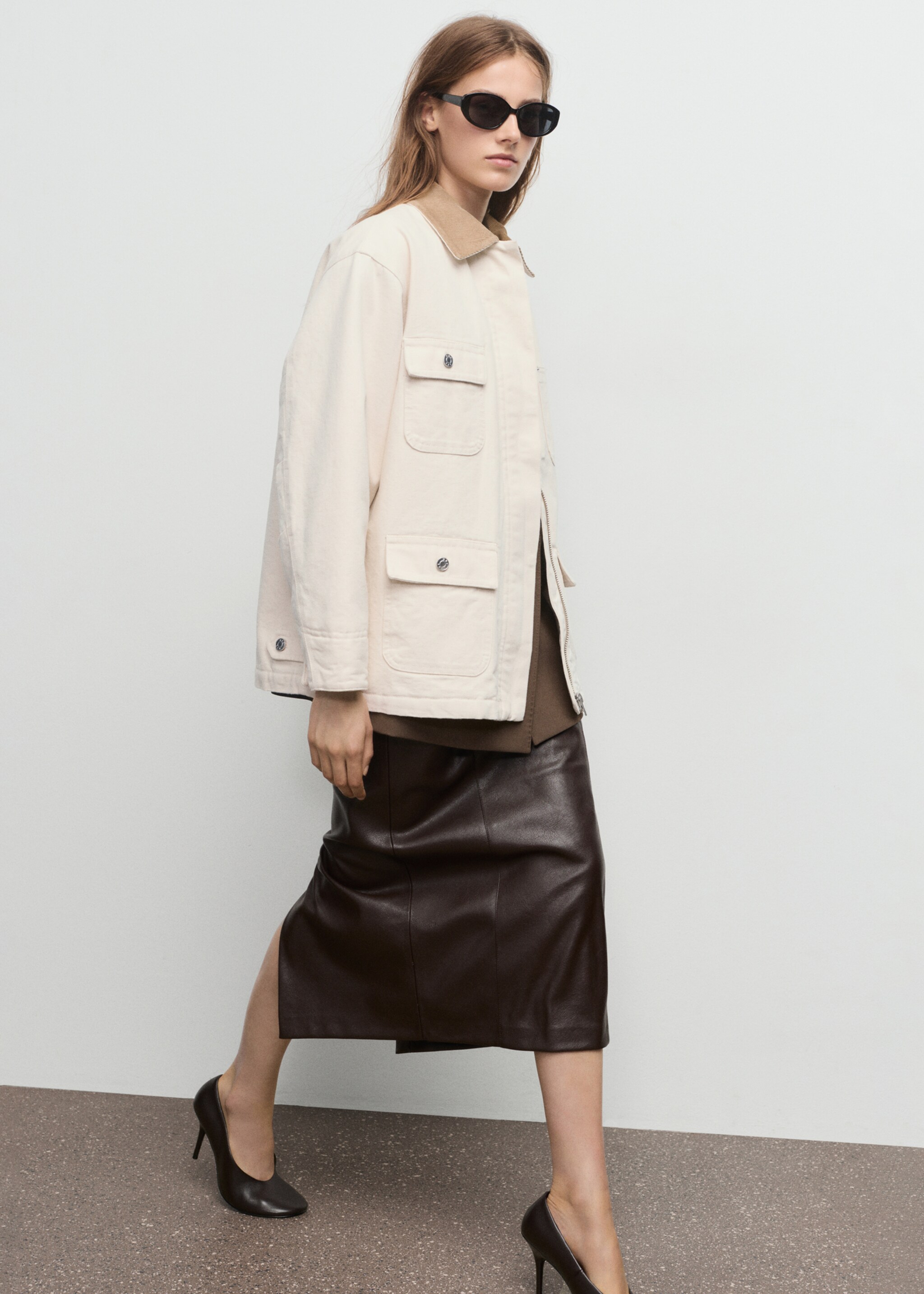 Denim parka with corduroy collar - Details of the article 6, Ecru. Ref: 17085975-00.