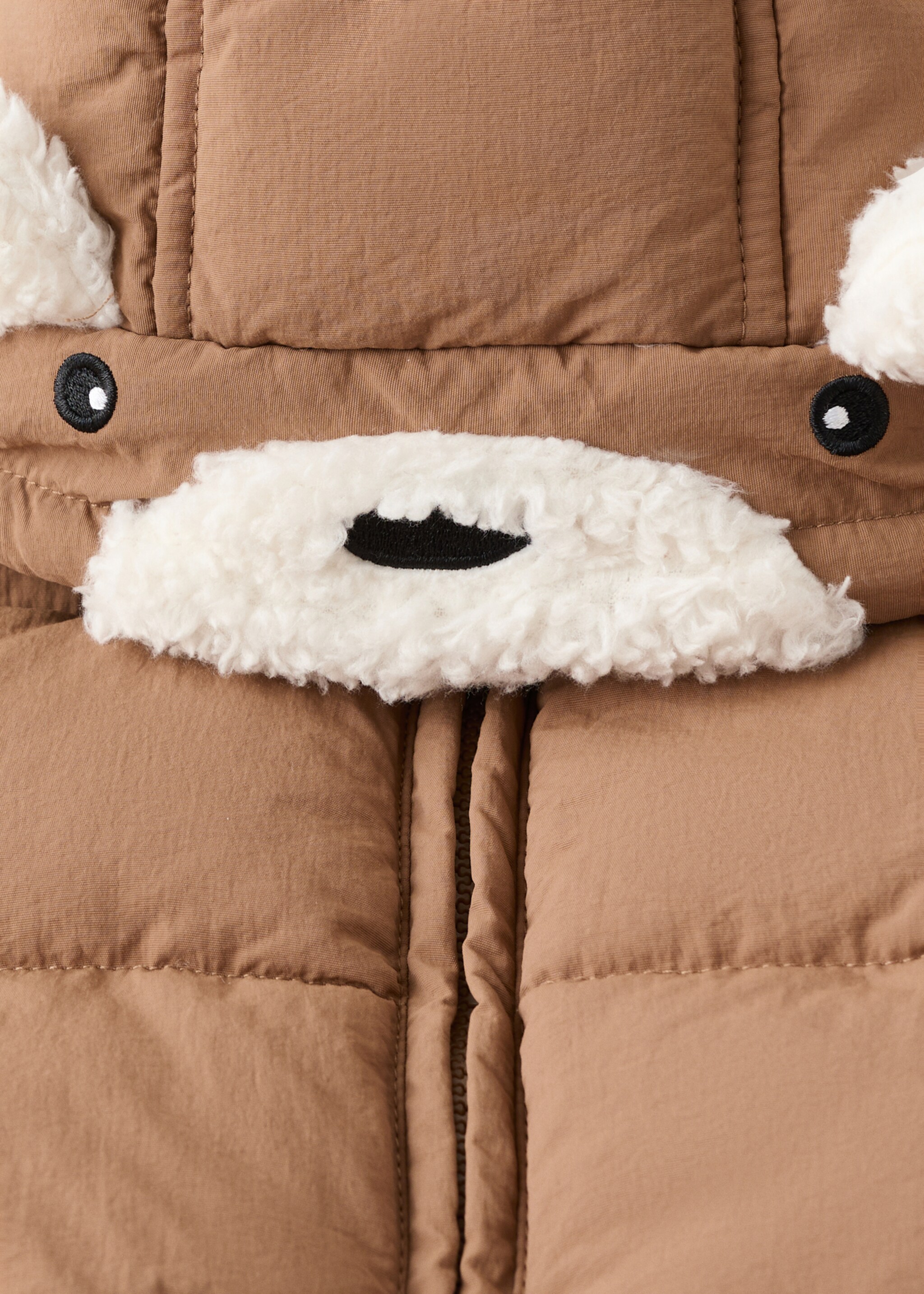 Fur-effect quilted coat - Details of the article 8, Chocolate. Ref: 17085977-00.