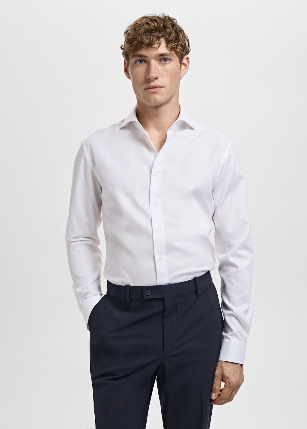 100% cotton slim-fit formal shirt