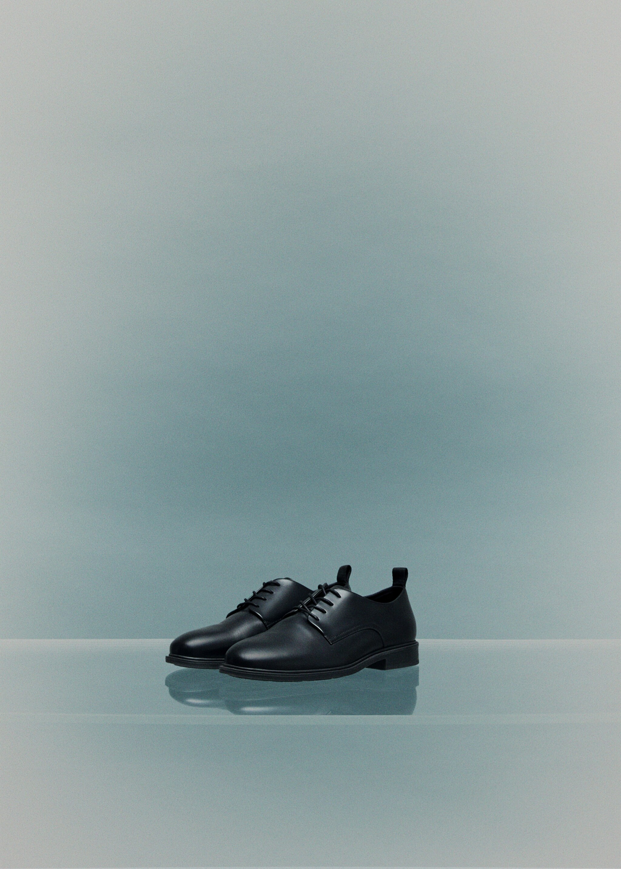 Sapato de estilo Oxford de pele - Pormenor do artigo 9, Preto. Ref: 17085982-00.