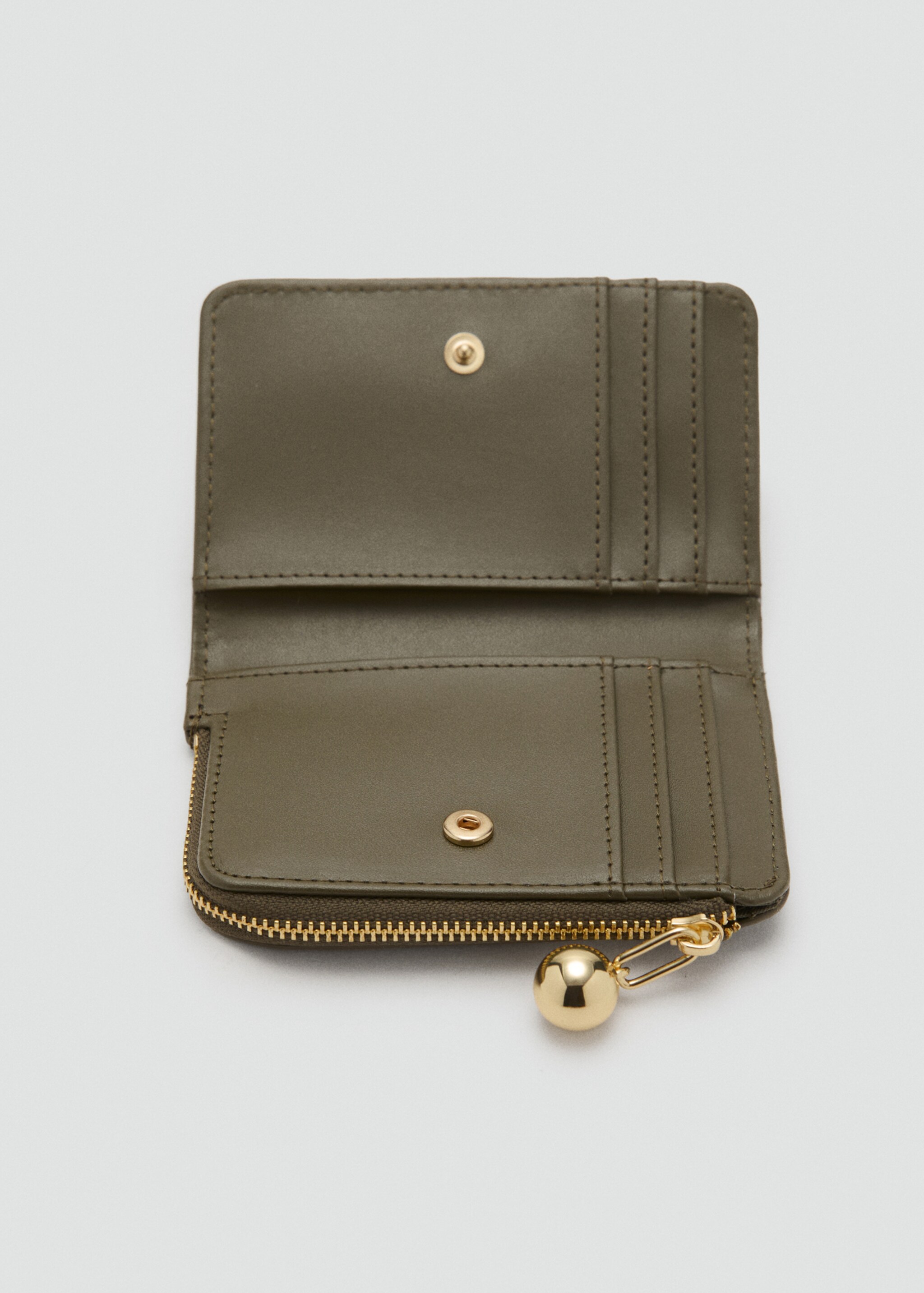 Wallet with mini-beads and flap - Details of the article 1, Khaki. Ref: 17085995-00.