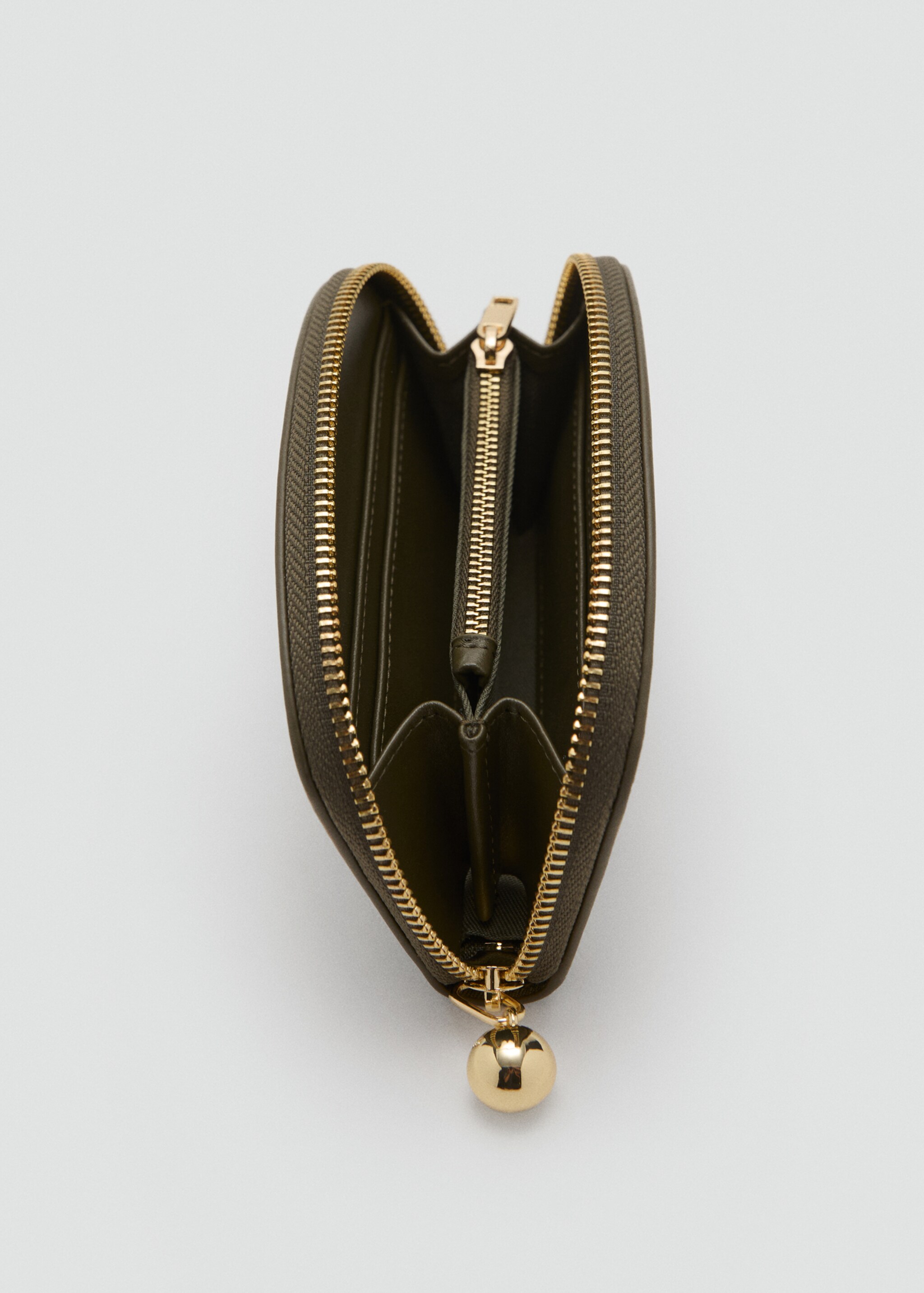 Oval wallet with mini-beads - Details of the article 1, Khaki. Ref: 17085996-00.
