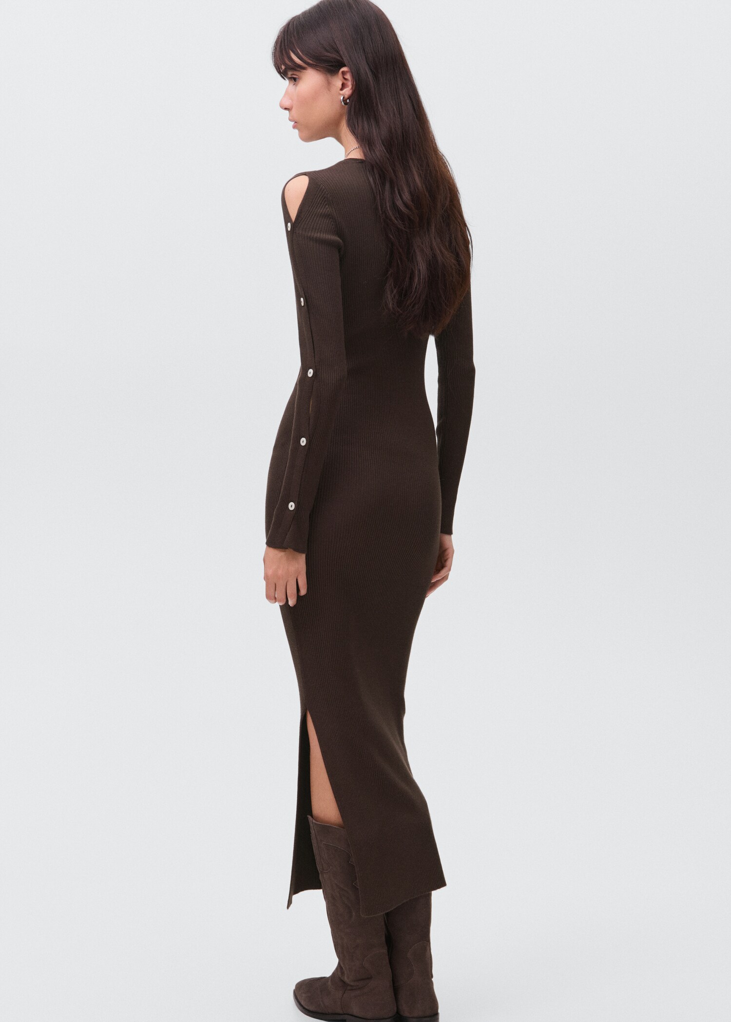 Long buttoned dress - Reverse of the article