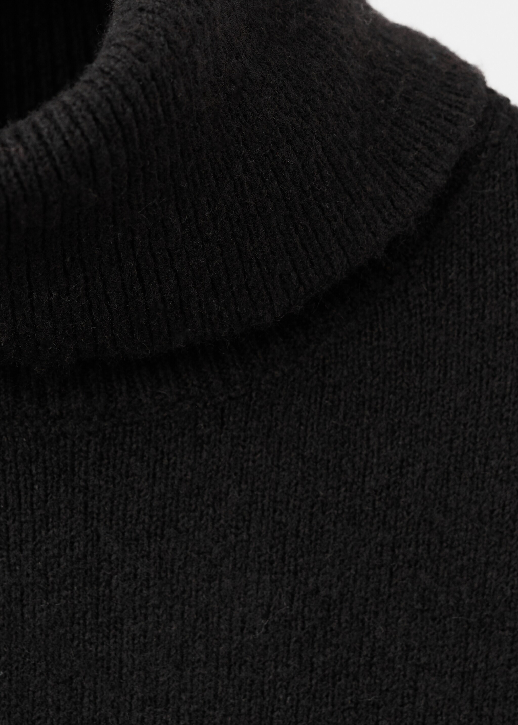 Turtle neck knit dress - Details of the article 0, Black. Ref: 17086329-00.