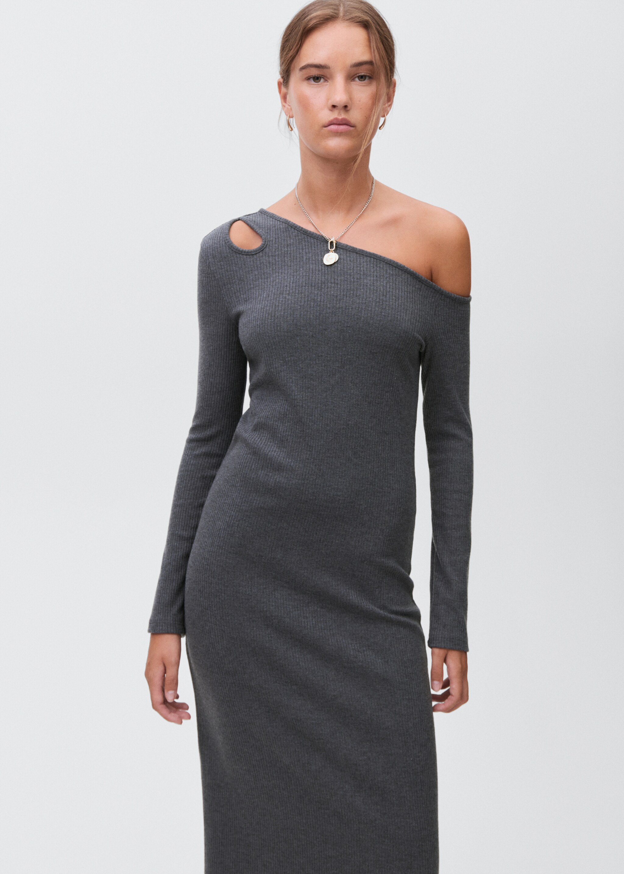 Robe longue cut out - Plan moyen, Gris chiné foncé. Ref: 17086340-00.