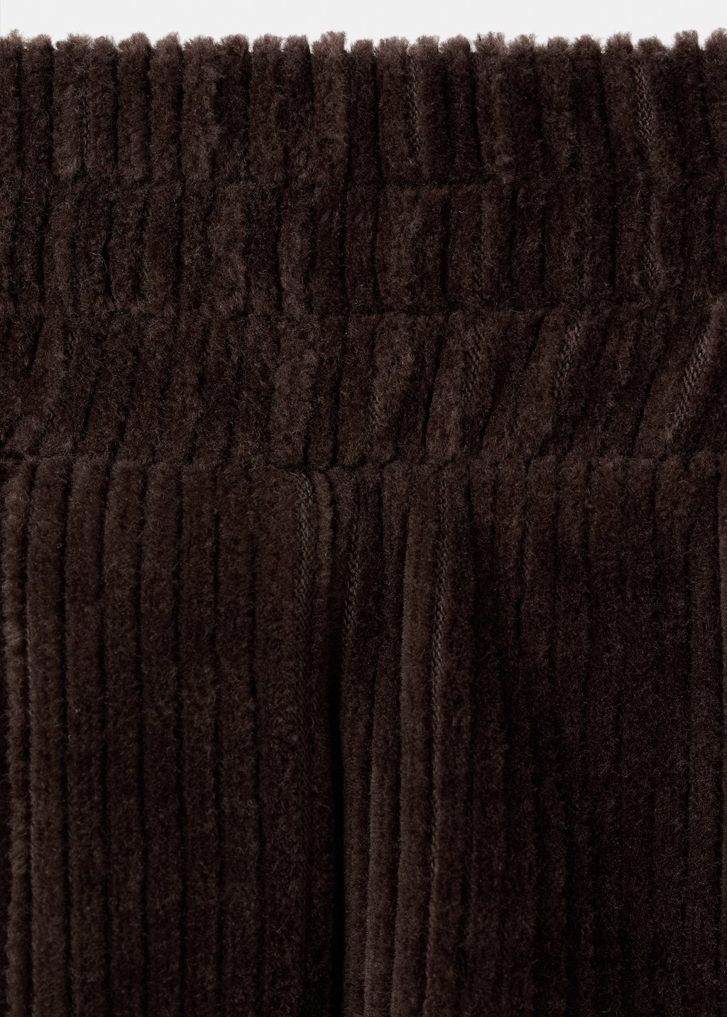 Elastic waist shorts