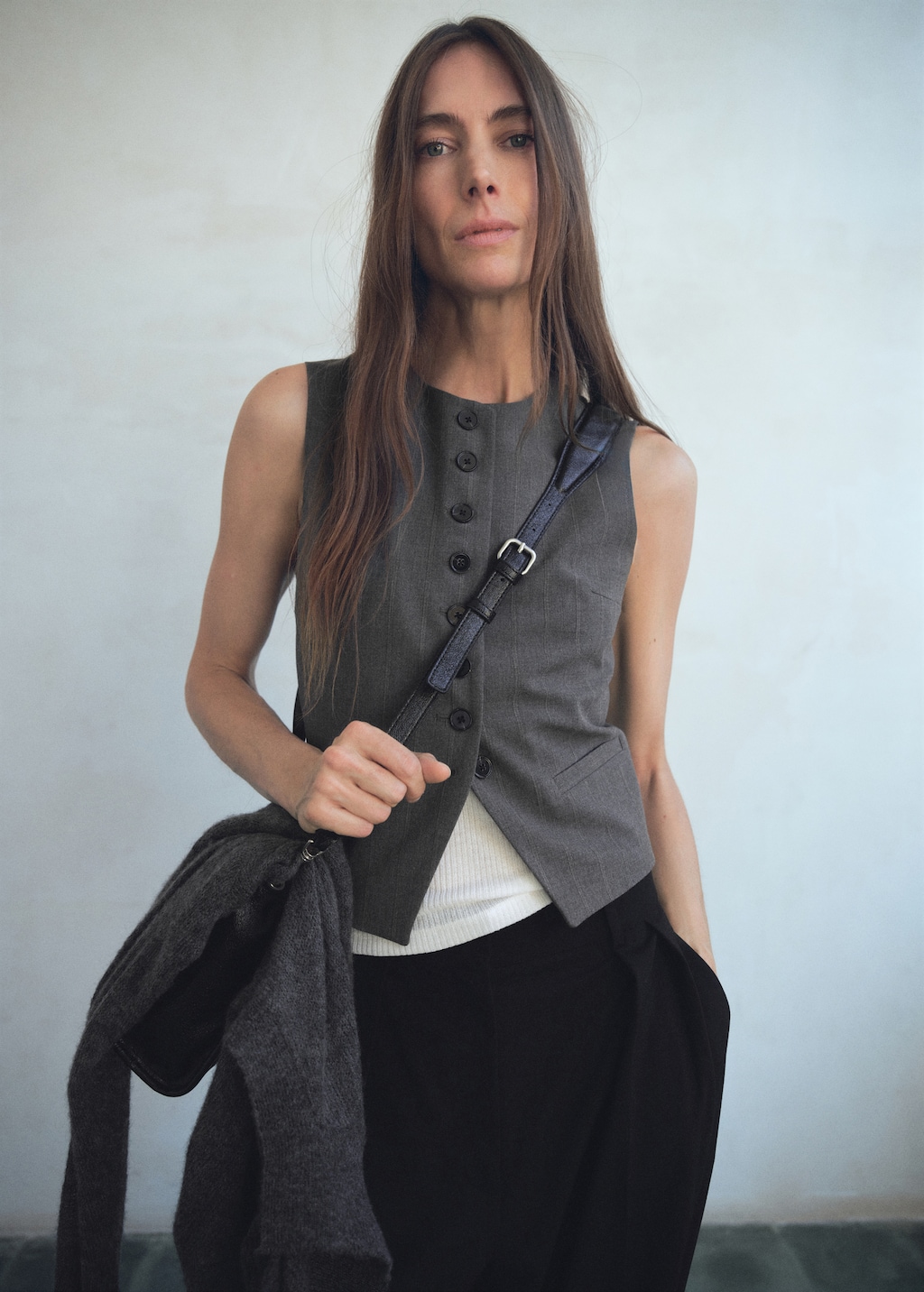 Suit vest with buttons