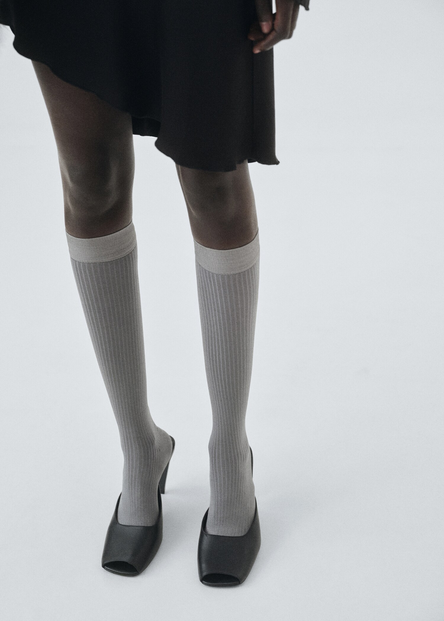 Long ribbed socks - Details of the article 9