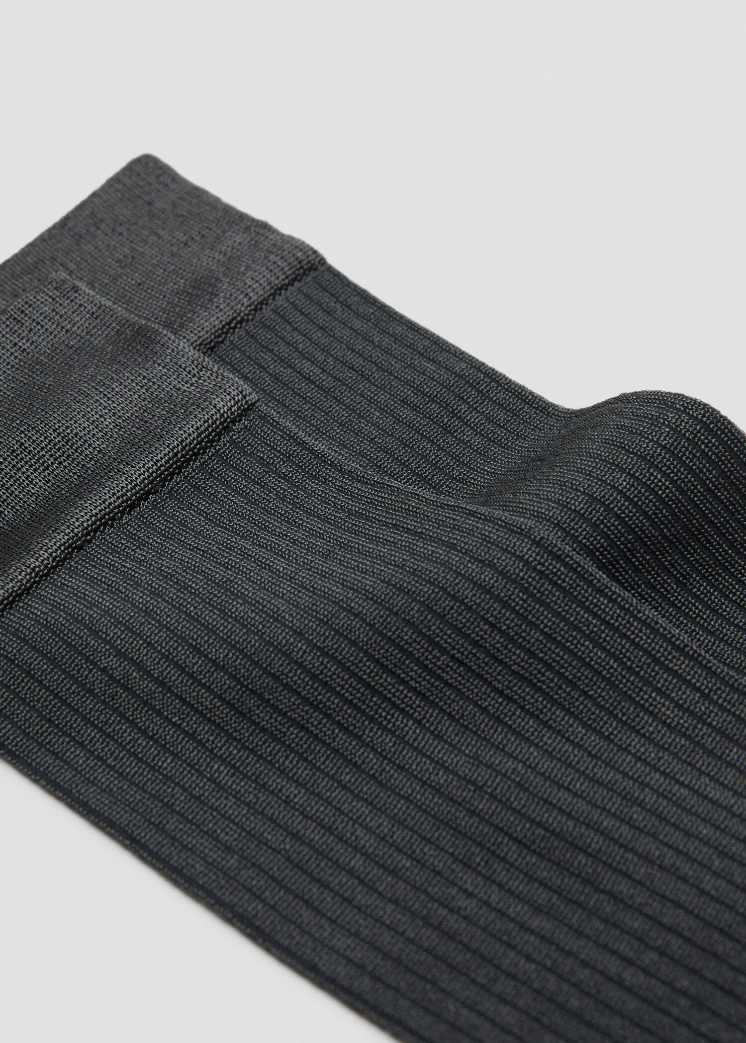 Long ribbed socks - Details of the article 1