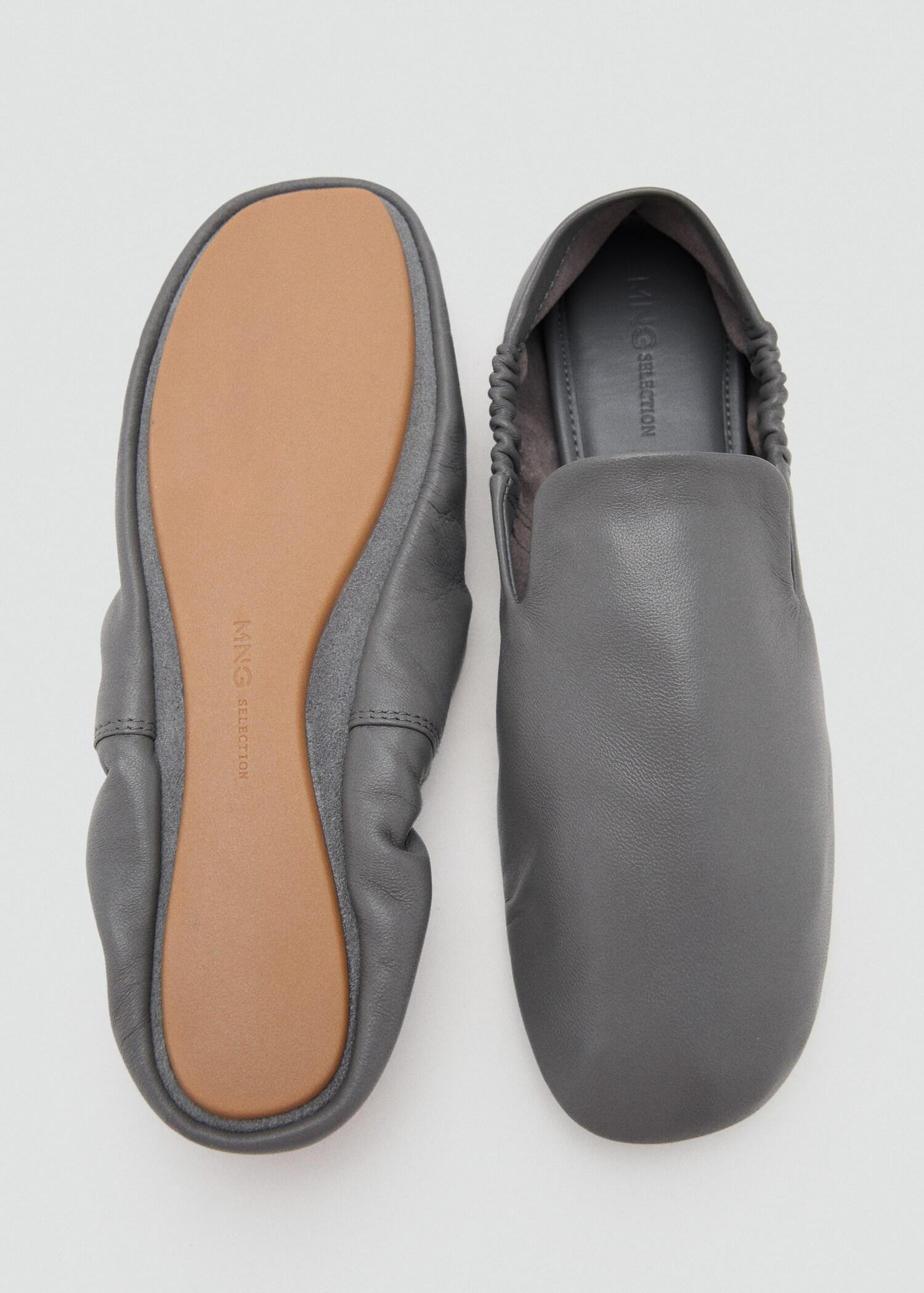 Gathered leather shoe - Details of the article 4