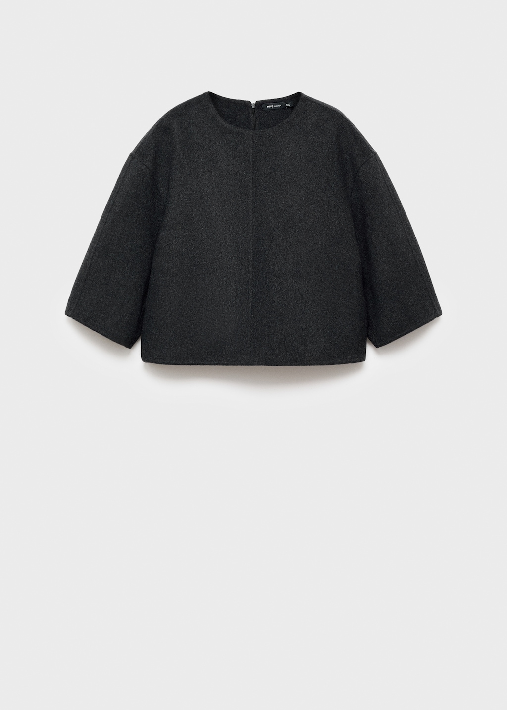 Wool top with three-quarter sleeve