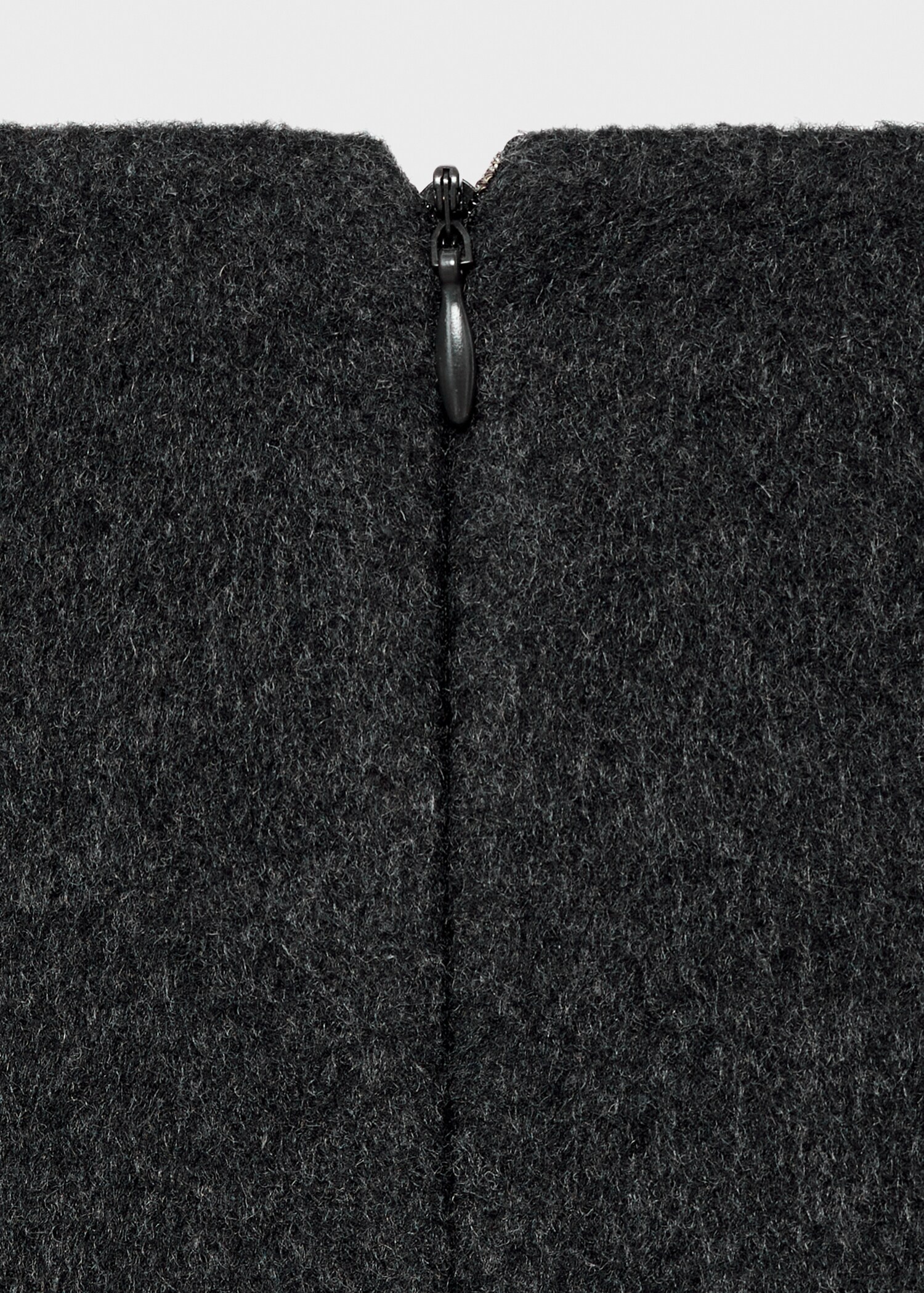 Wool top with three-quarter sleeve - Details of the article 8