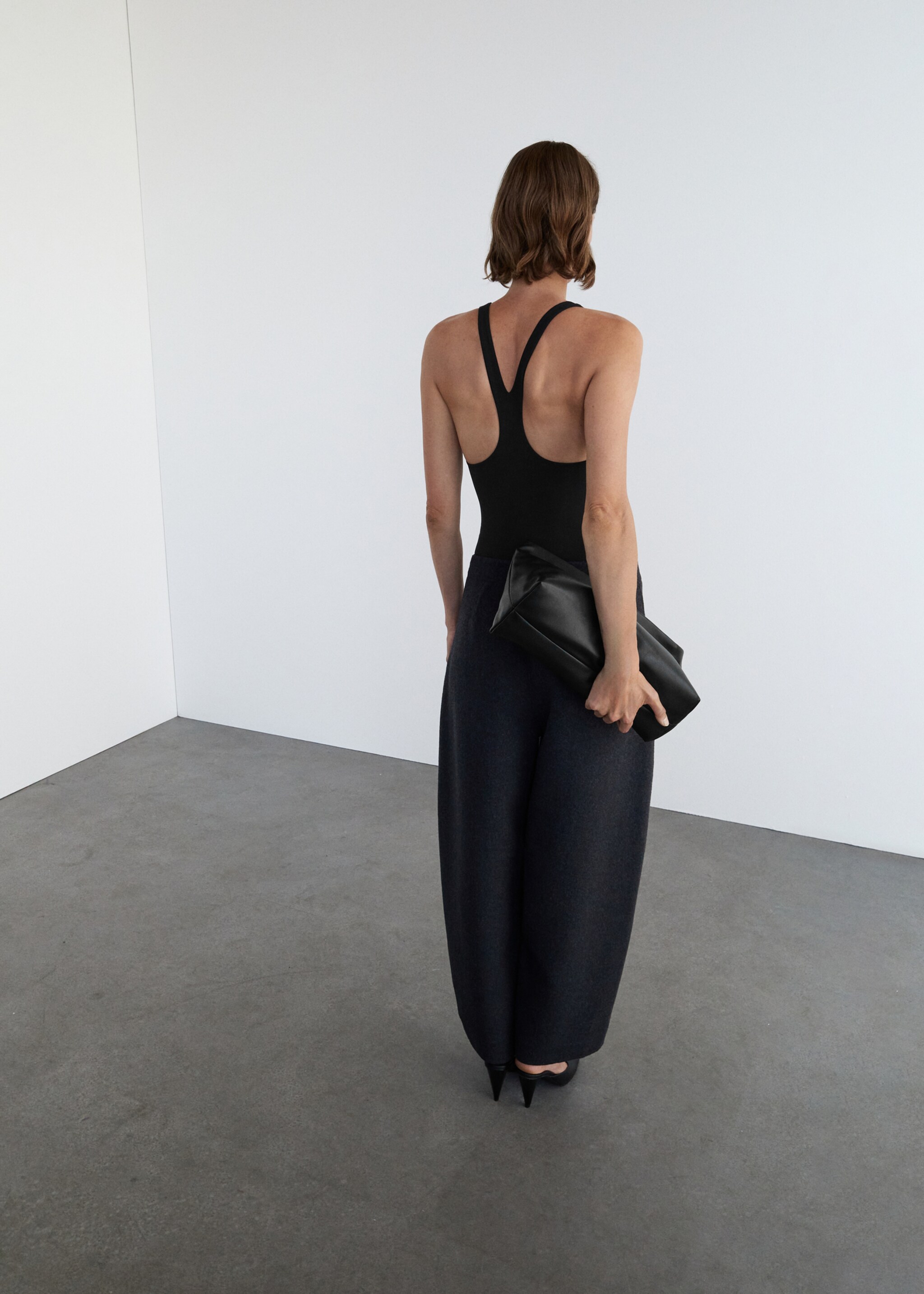 Low-neck bodysuit - Reverse of the article, Black. Ref: 17086358-00.