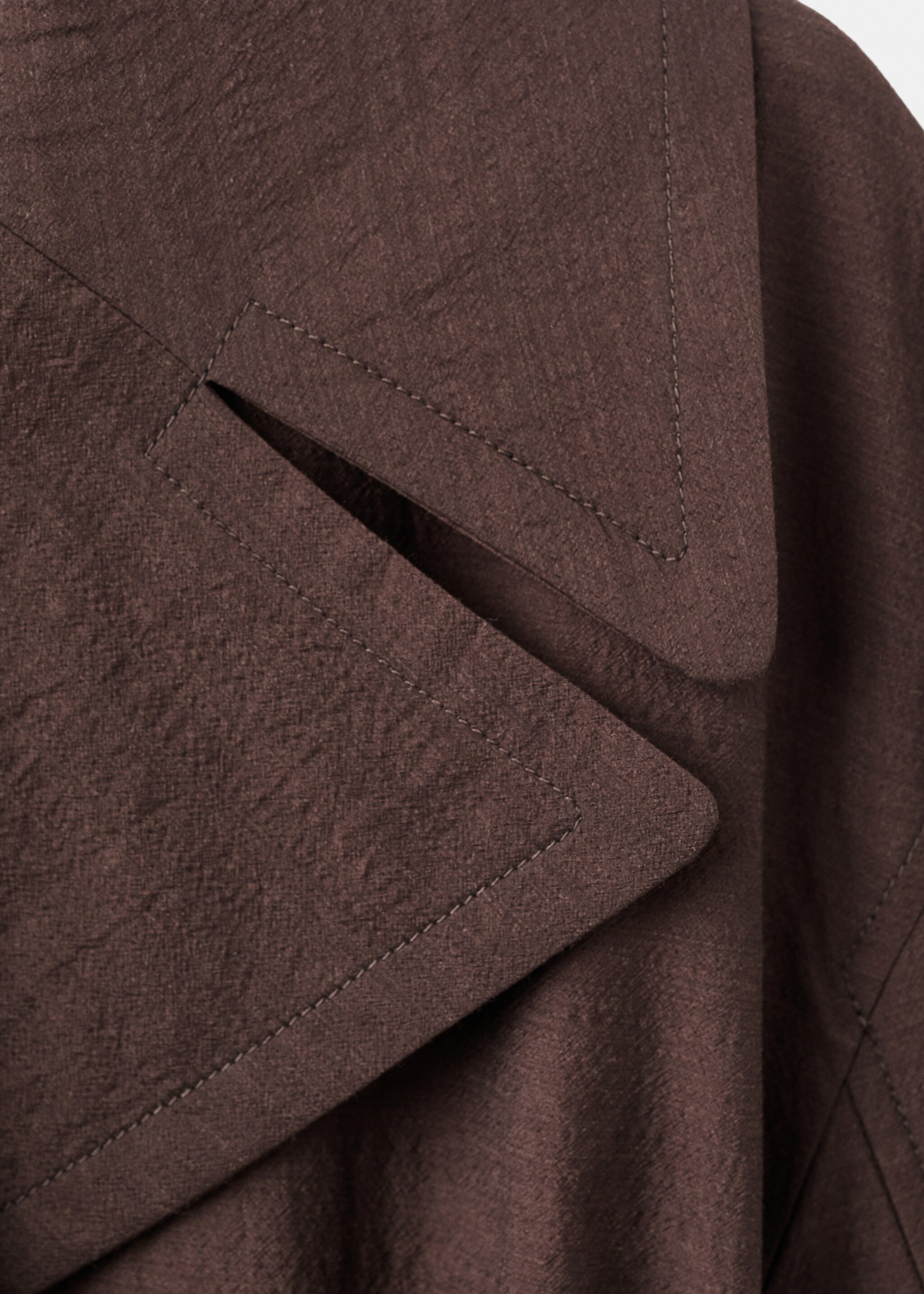 Long virgin wool trench coat - Details of the article 8, Chocolate. Ref: 17086360-00.