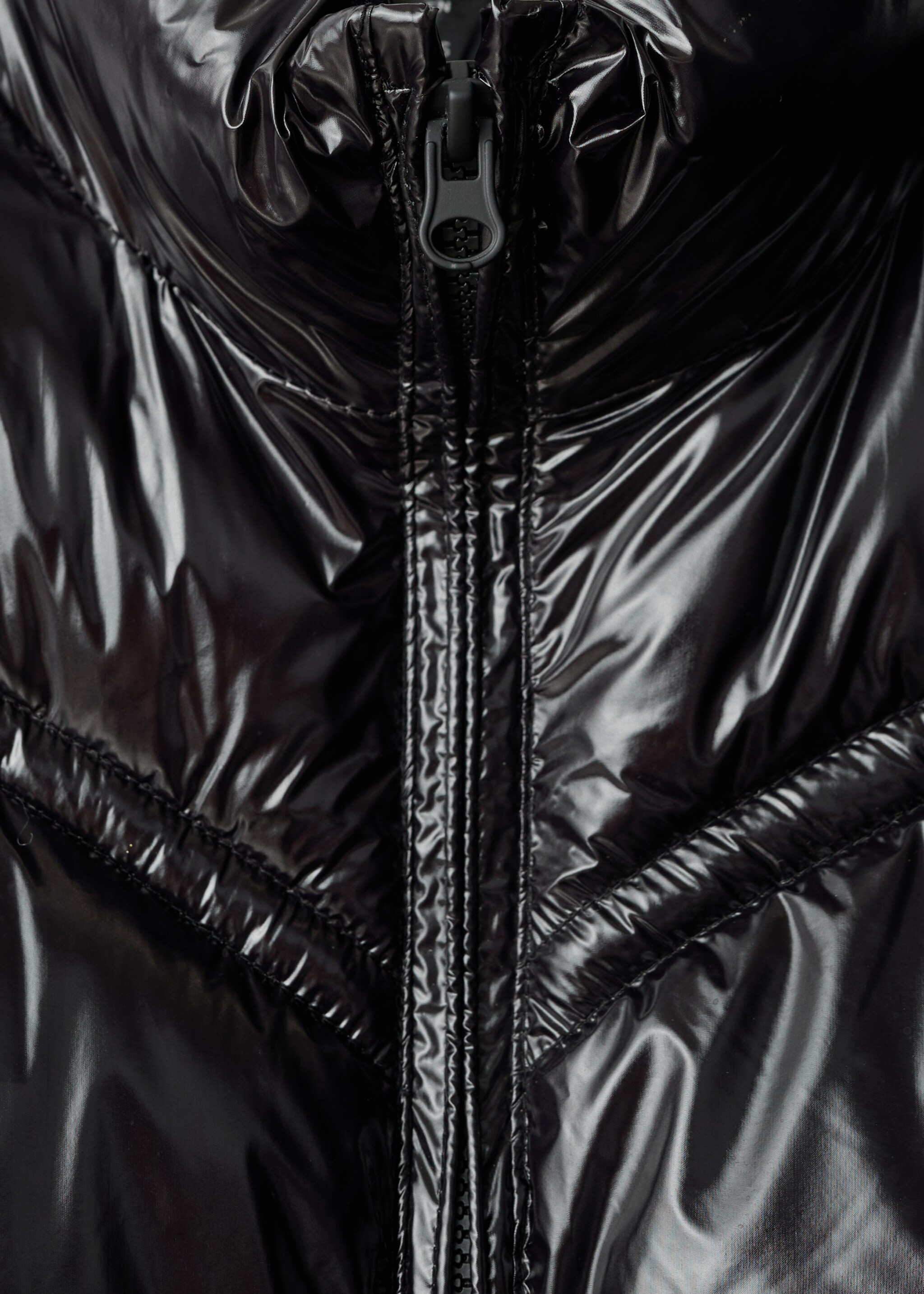 Shiny quilted anorak - Details of the article 8, Black. Ref: 17086719-00.
