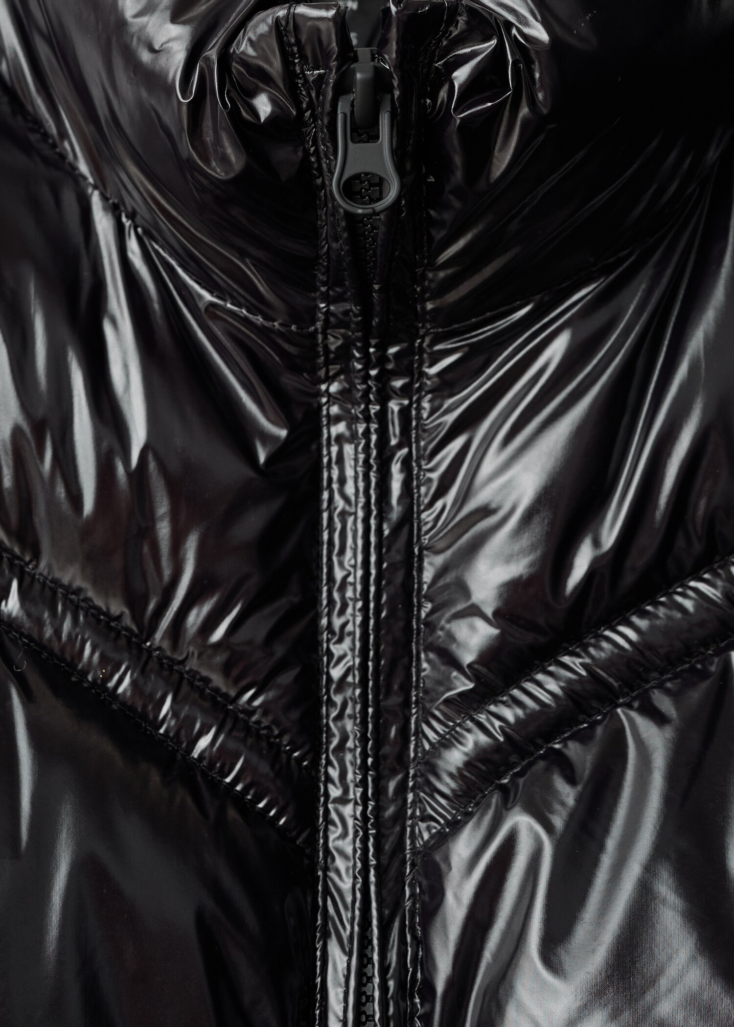 Shiny quilted anorak - Details of the article 8