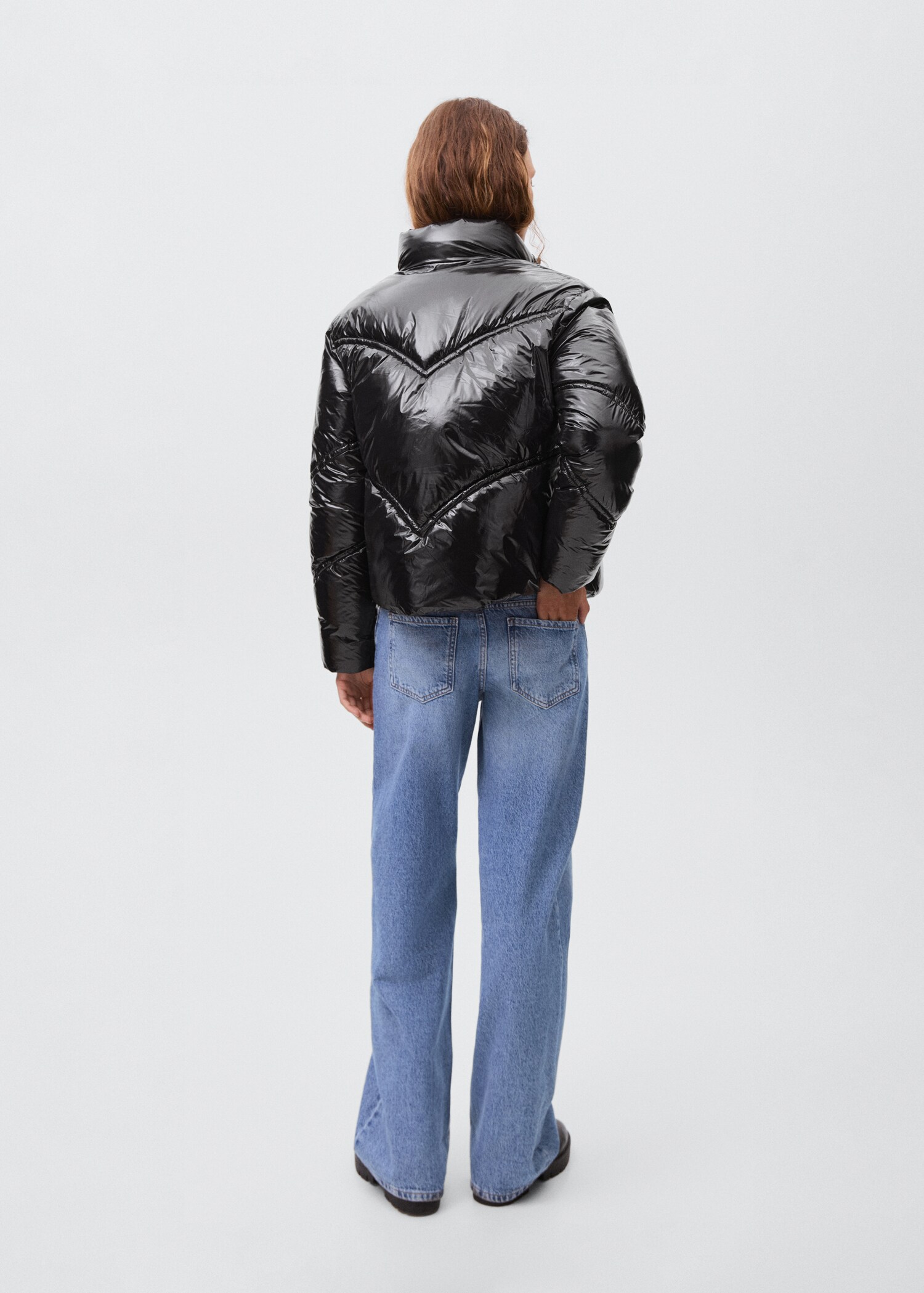 Shiny quilted anorak - Reverse of the article