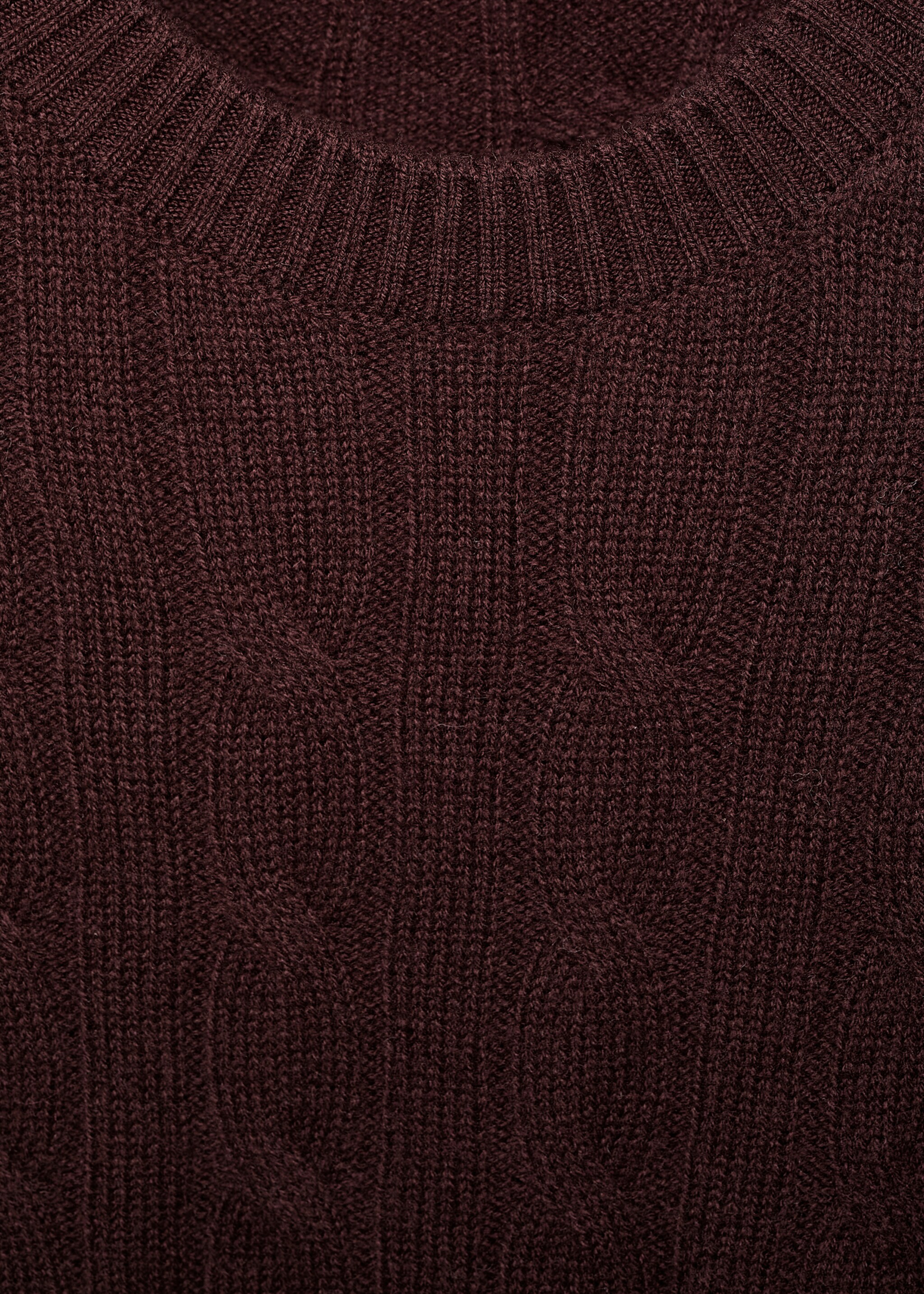 100% wool braided sweater - Details of the article 8, Wine. Ref: 17086721-00.