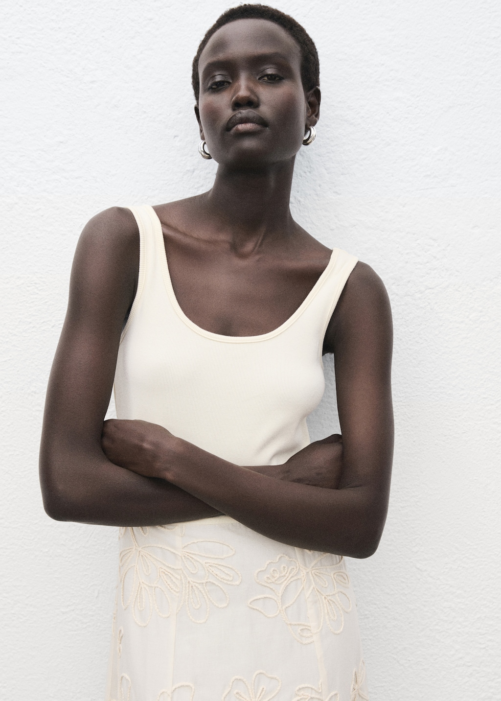 Floral-embroidered combined dress