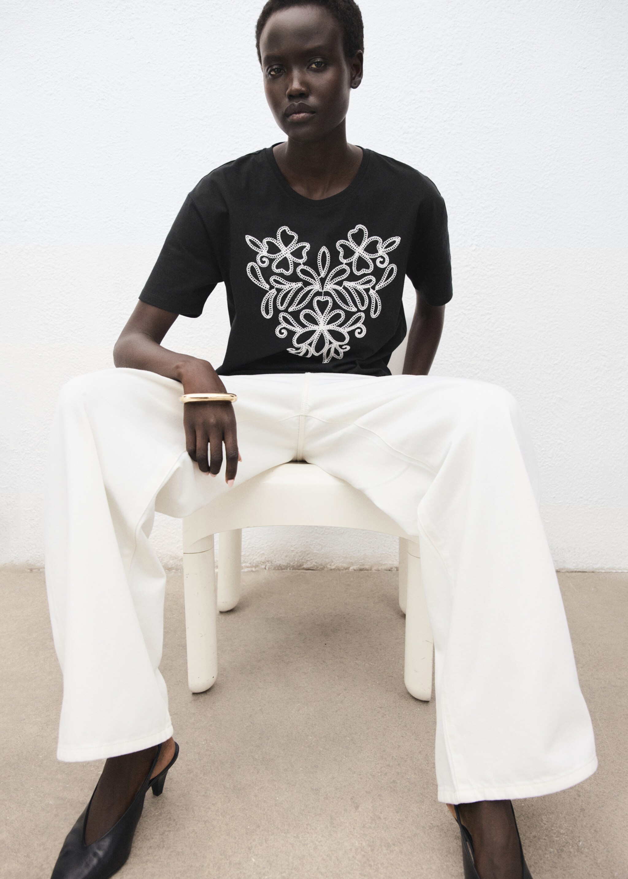 Floral-embroidered cotton t-shirt - Medium plane, Black. Ref: 17086736-00.