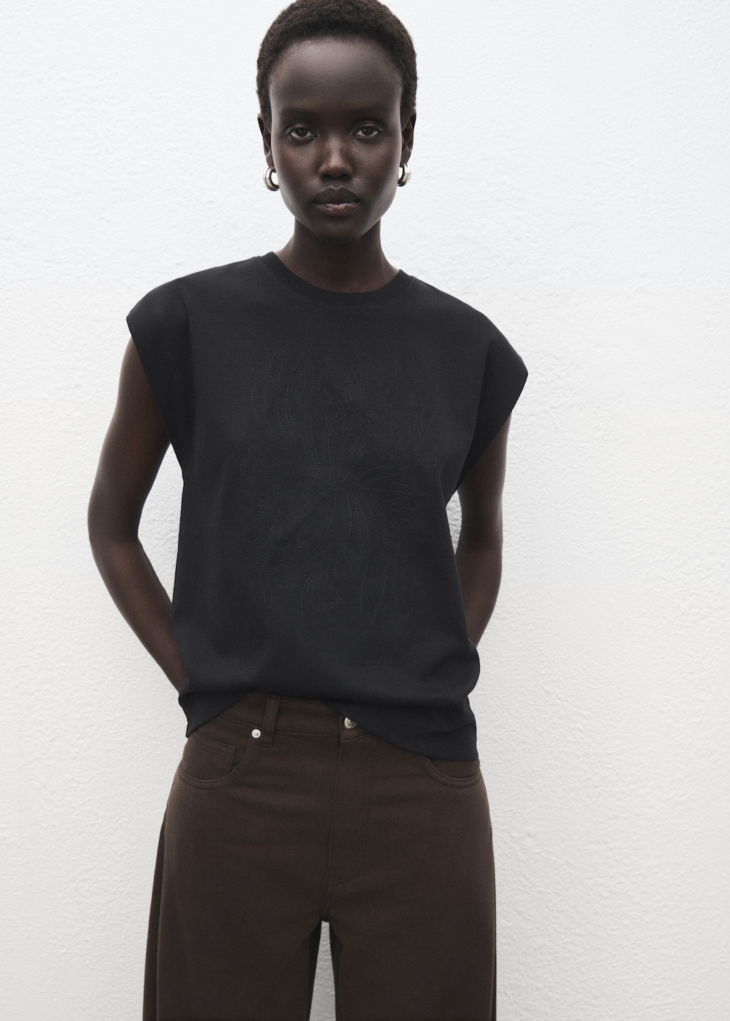 Cotton sleeveless t-shirt