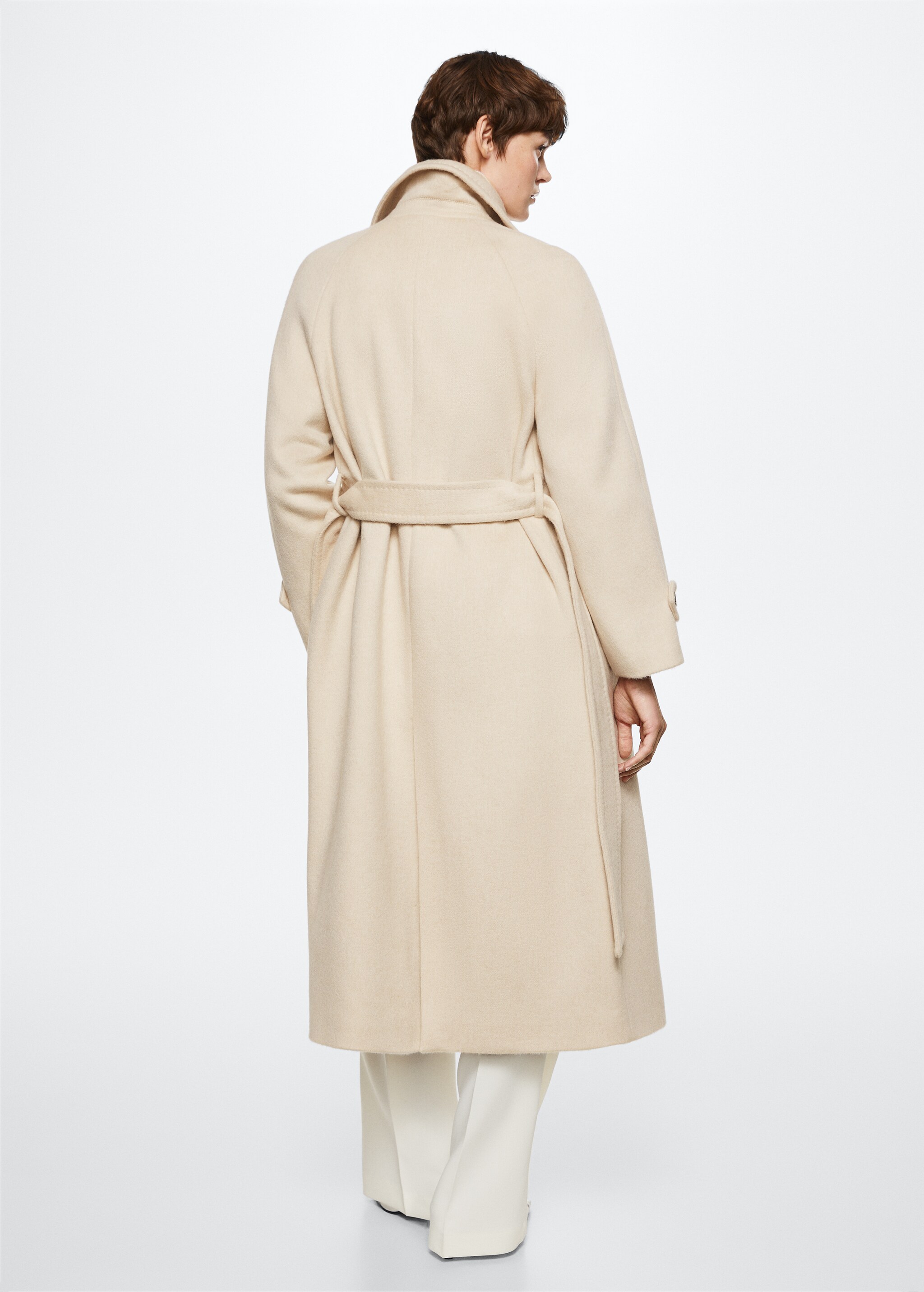 Woolen coat with belt - Reverse of the article