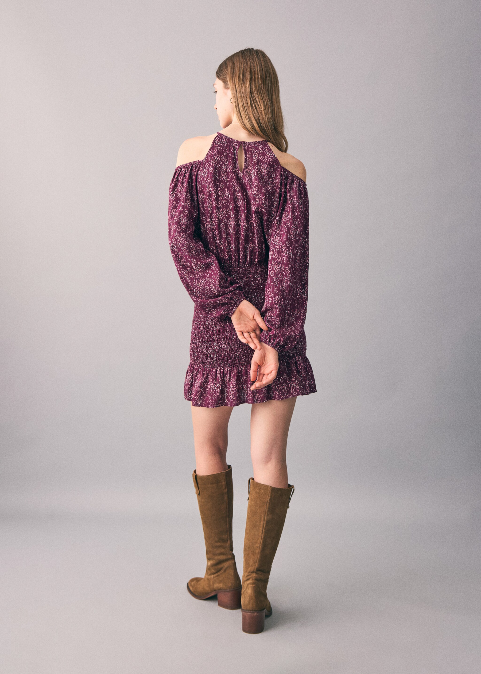 Lurex dress with cut-out - Reverse of the article, Maroon. Ref: 17087122-00.