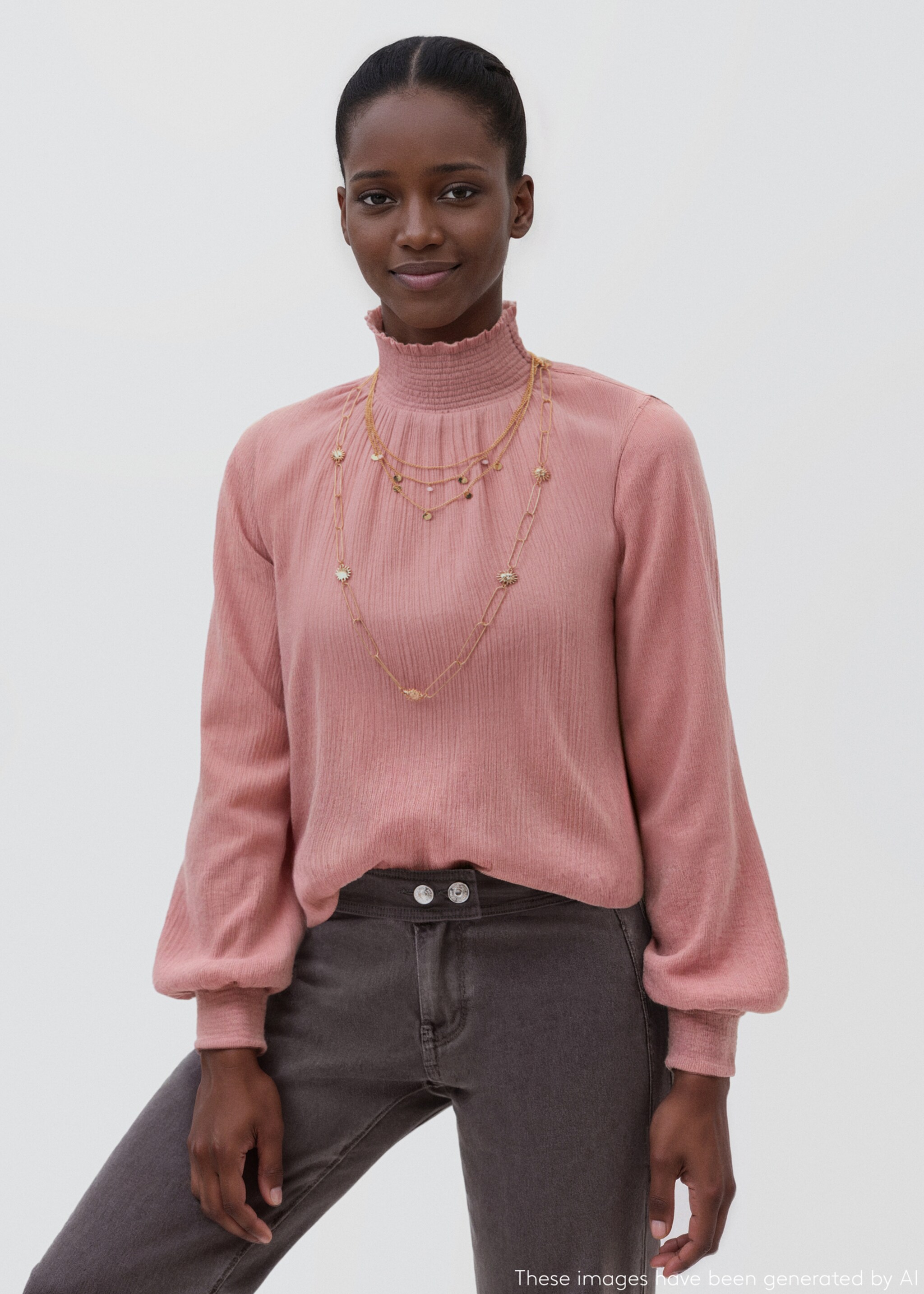 Blouse col montant froncé - Plan moyen, Violet clair/pastel. Ref: 17087125-00.