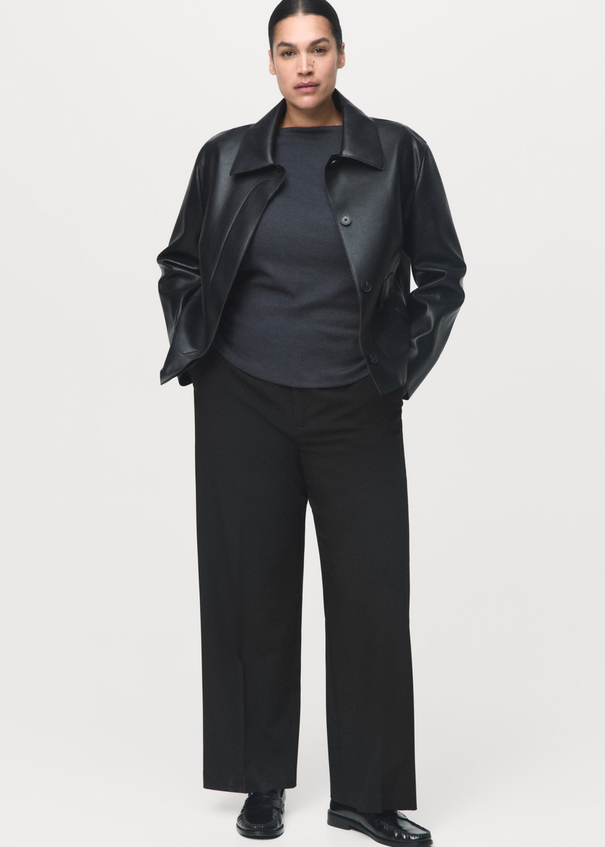 Mid-rise cropped straight-leg trousers - Details of the article 3, Black. Ref: 17087128-00.