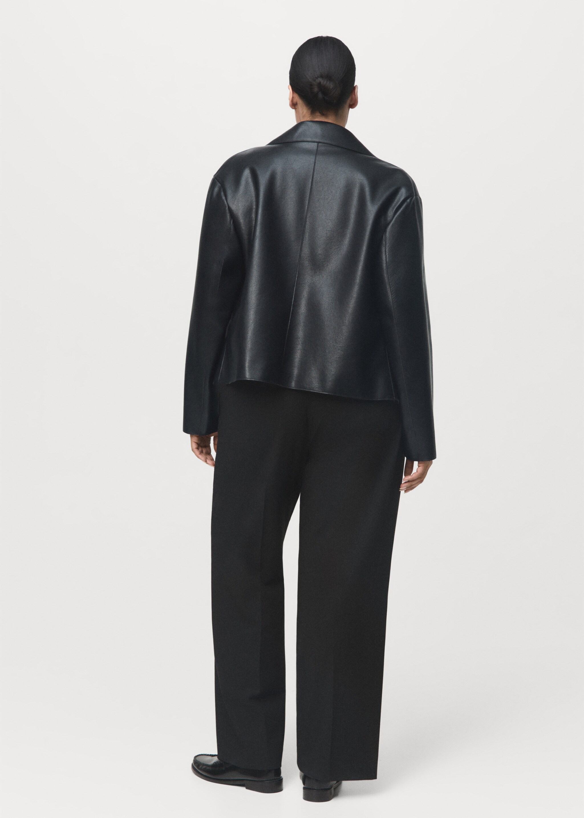 Mid-rise cropped straight-leg trousers - Details of the article 4, Black. Ref: 17087128-00.