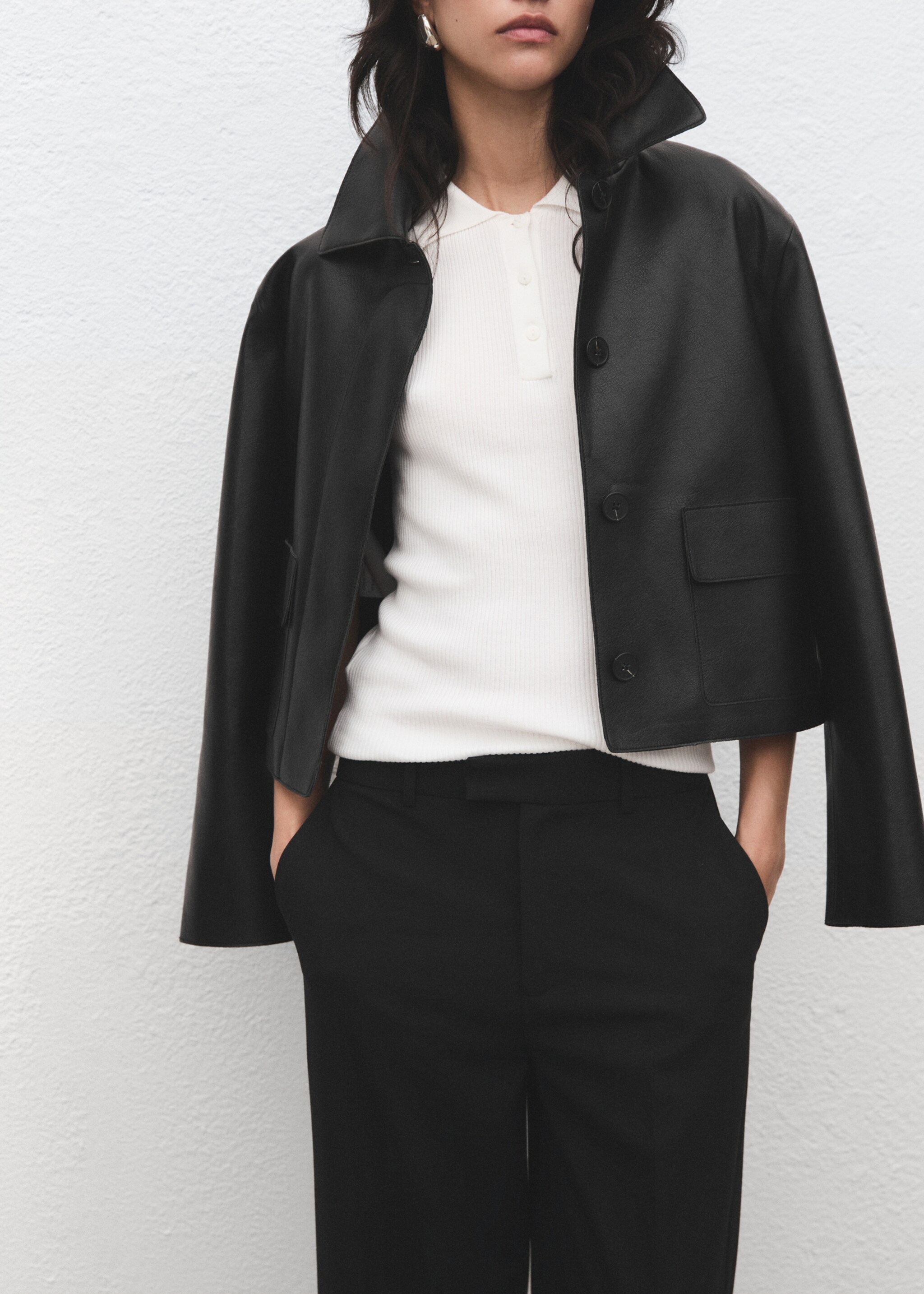 Mid-rise cropped straight-leg trousers - Details of the article 6, Black. Ref: 17087128-00.