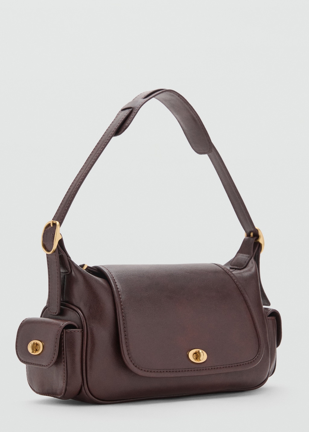 Shoulder bag with pockets