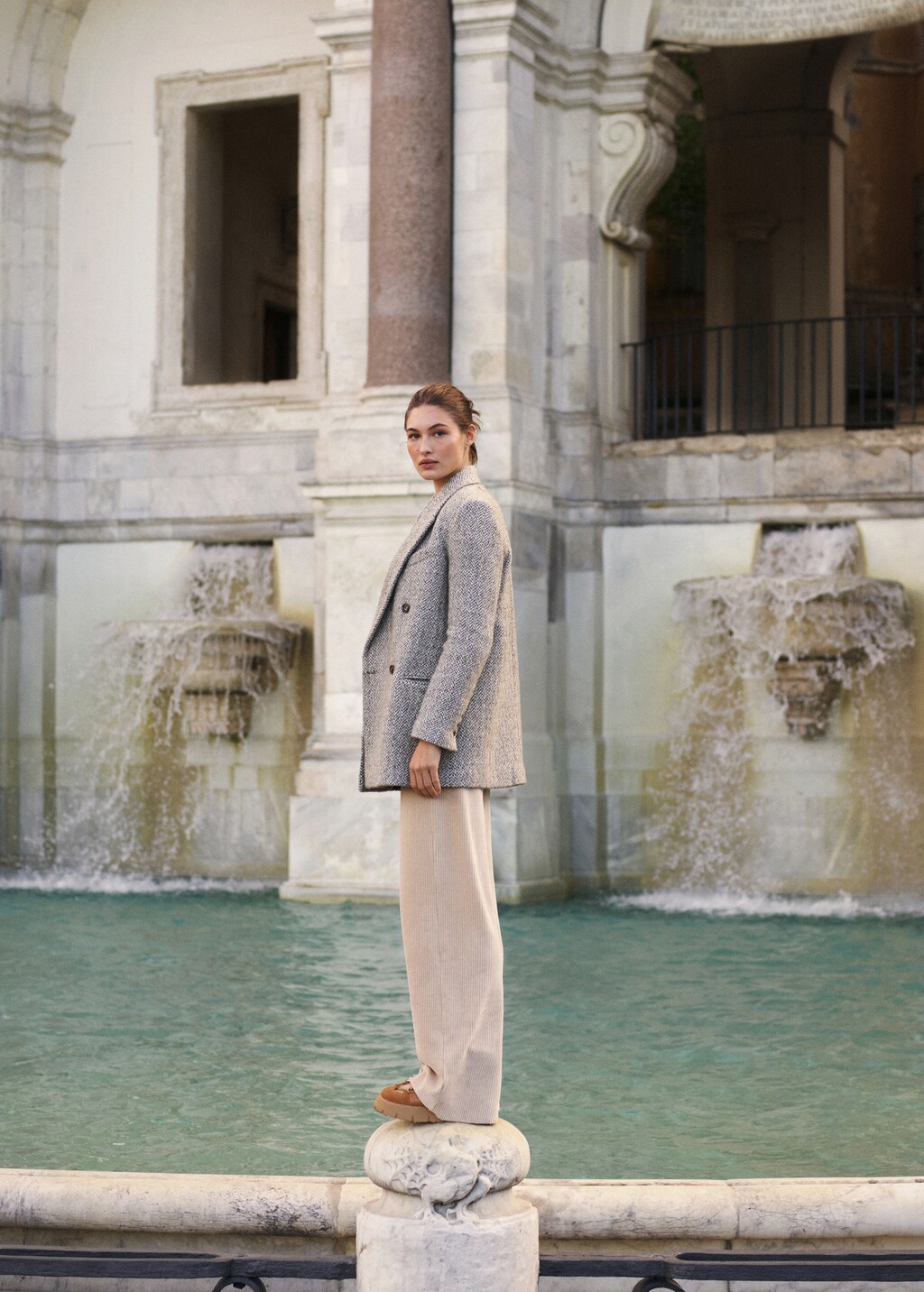 Pantalon velours cotelé femme mango hotsell