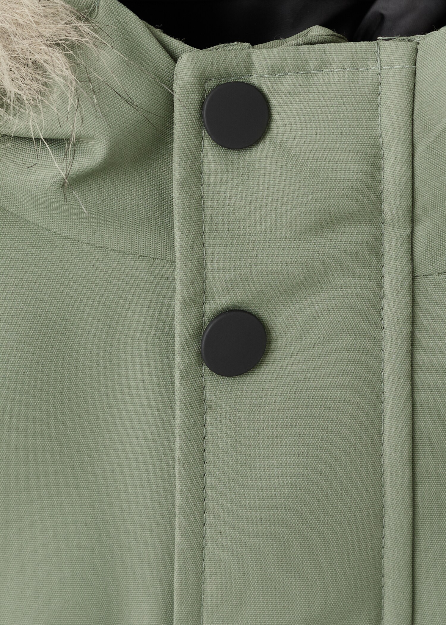 Anorak capucha pelo - Detalle del artículo 8