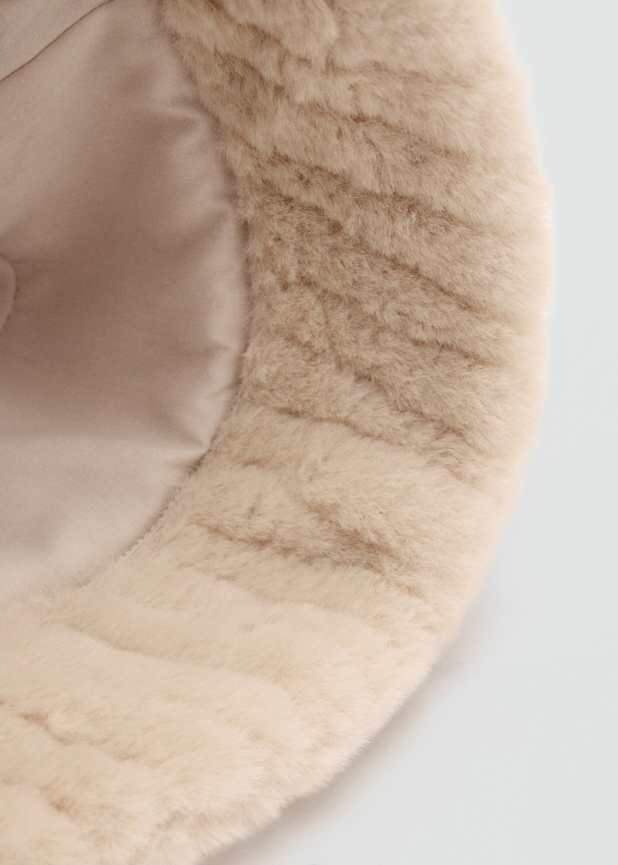 Hair-effect bucket hat - Details of the article 1, Ecru. Ref: 17087768-00.