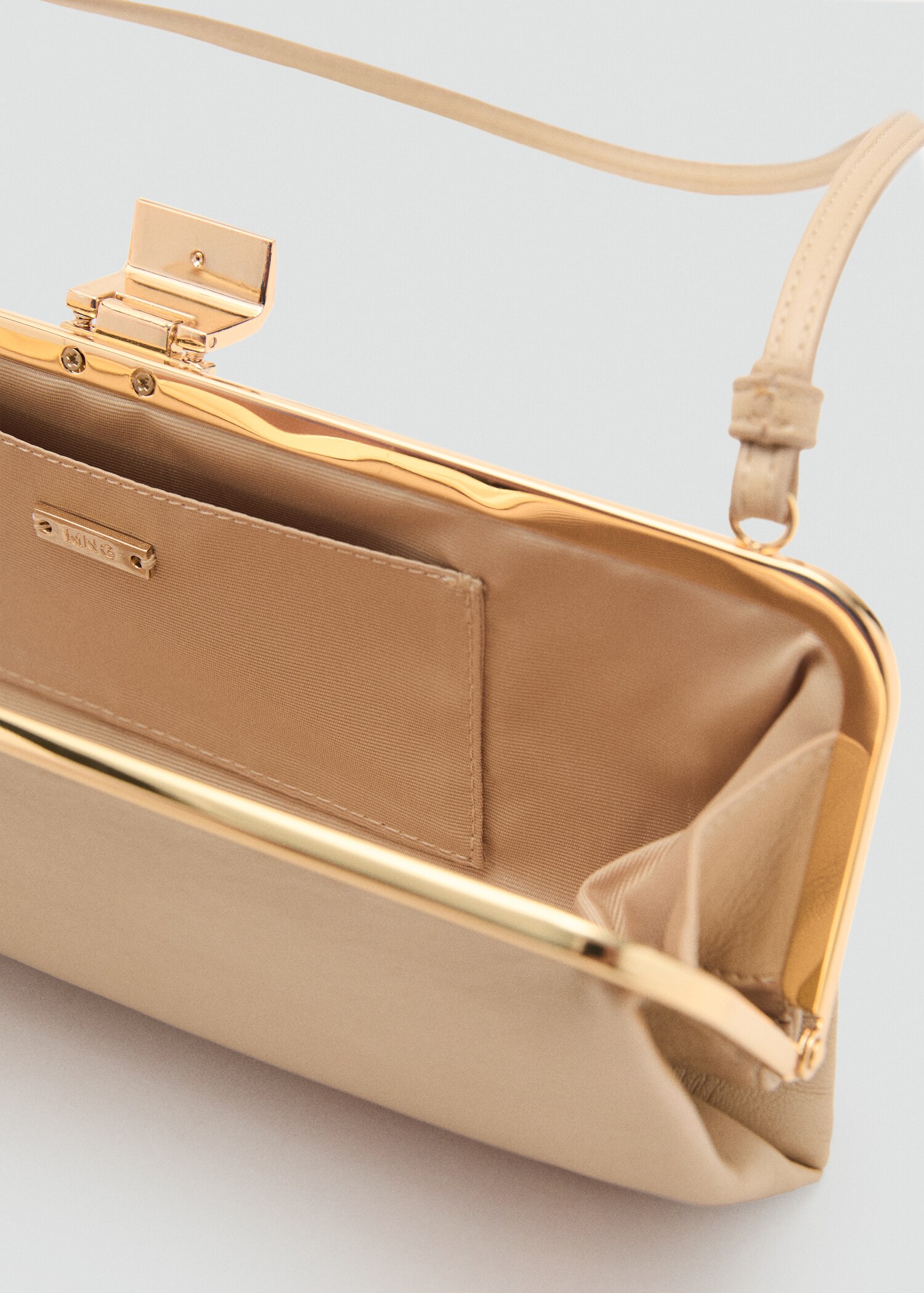 Metallic clutch handbag - Details of the article 3